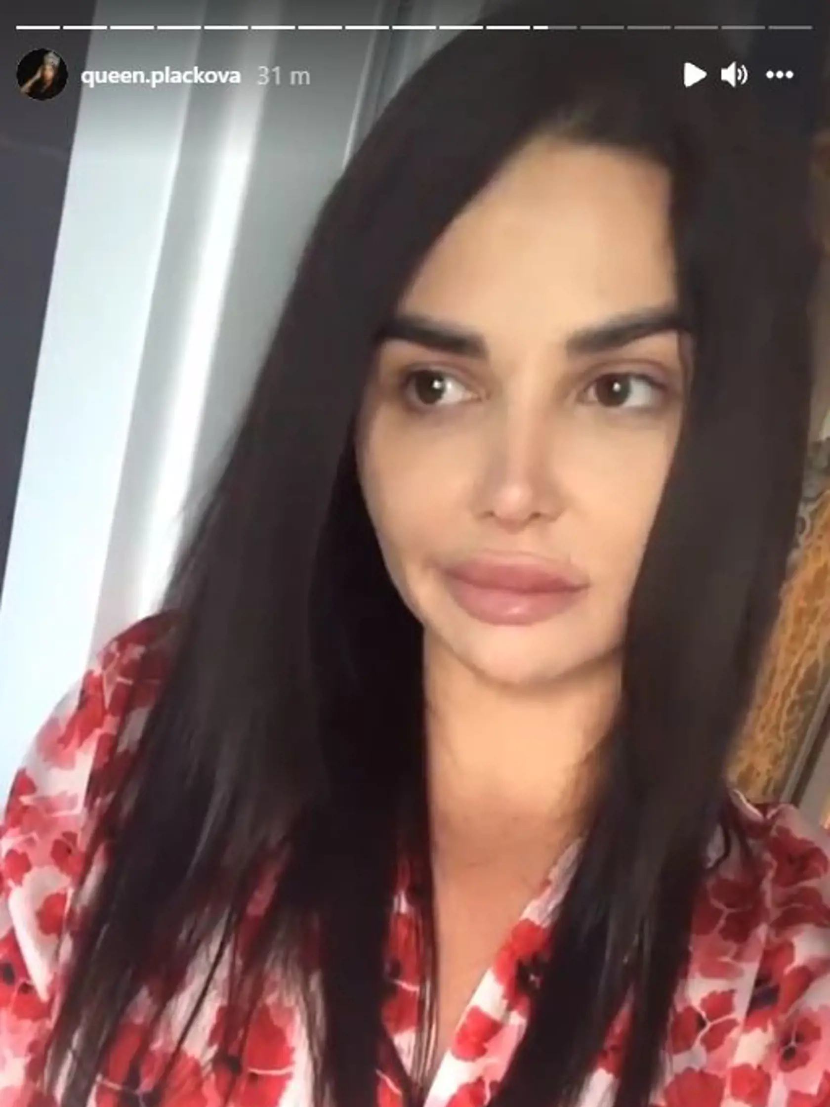 Zuzana Plačková sa deň po prepustení na slobodu ukázala v pyžame a bez mejkapu.
