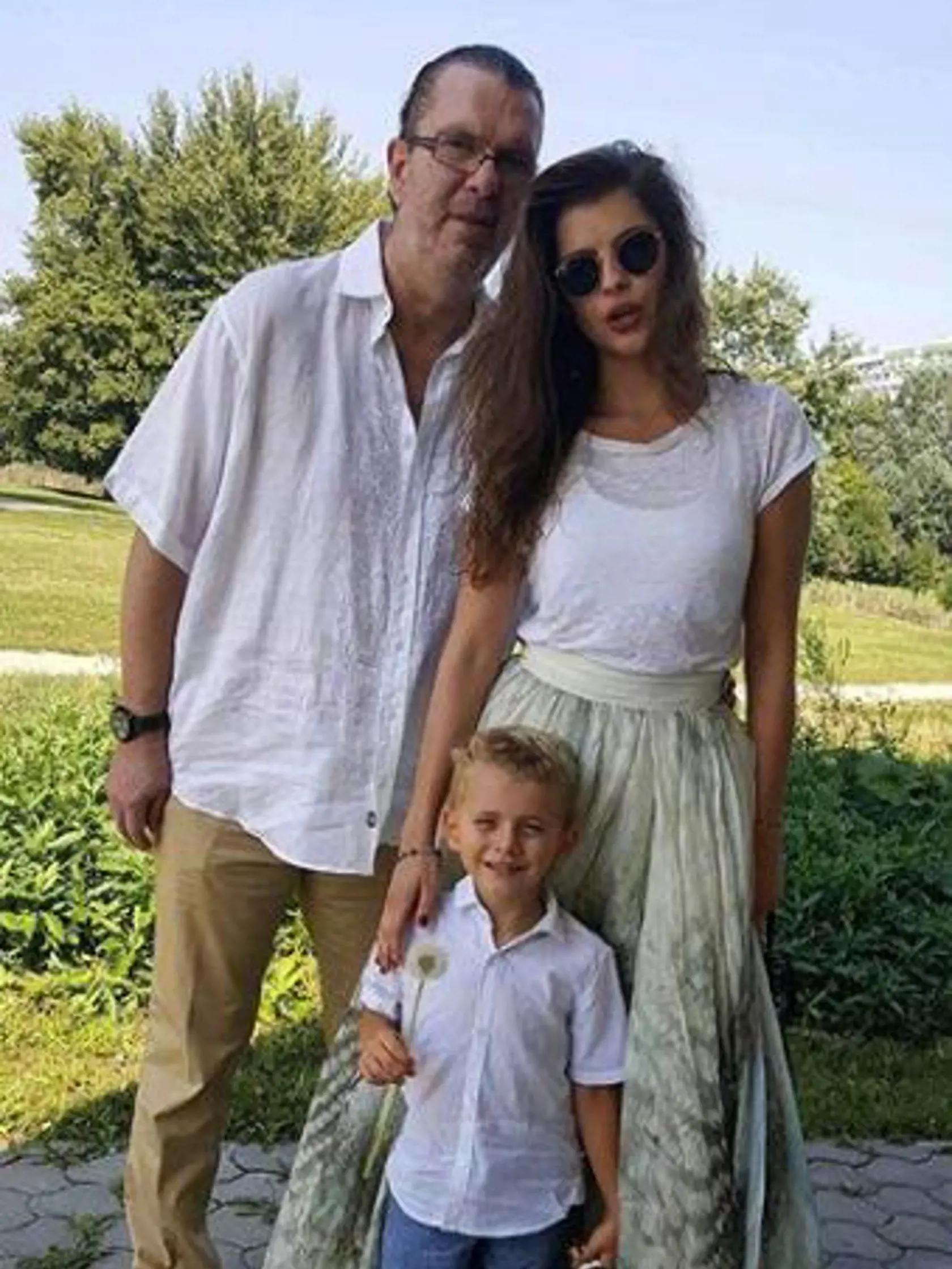 Spevák Rišo Müller s dcérou Emou a najmladším synom Markusom.