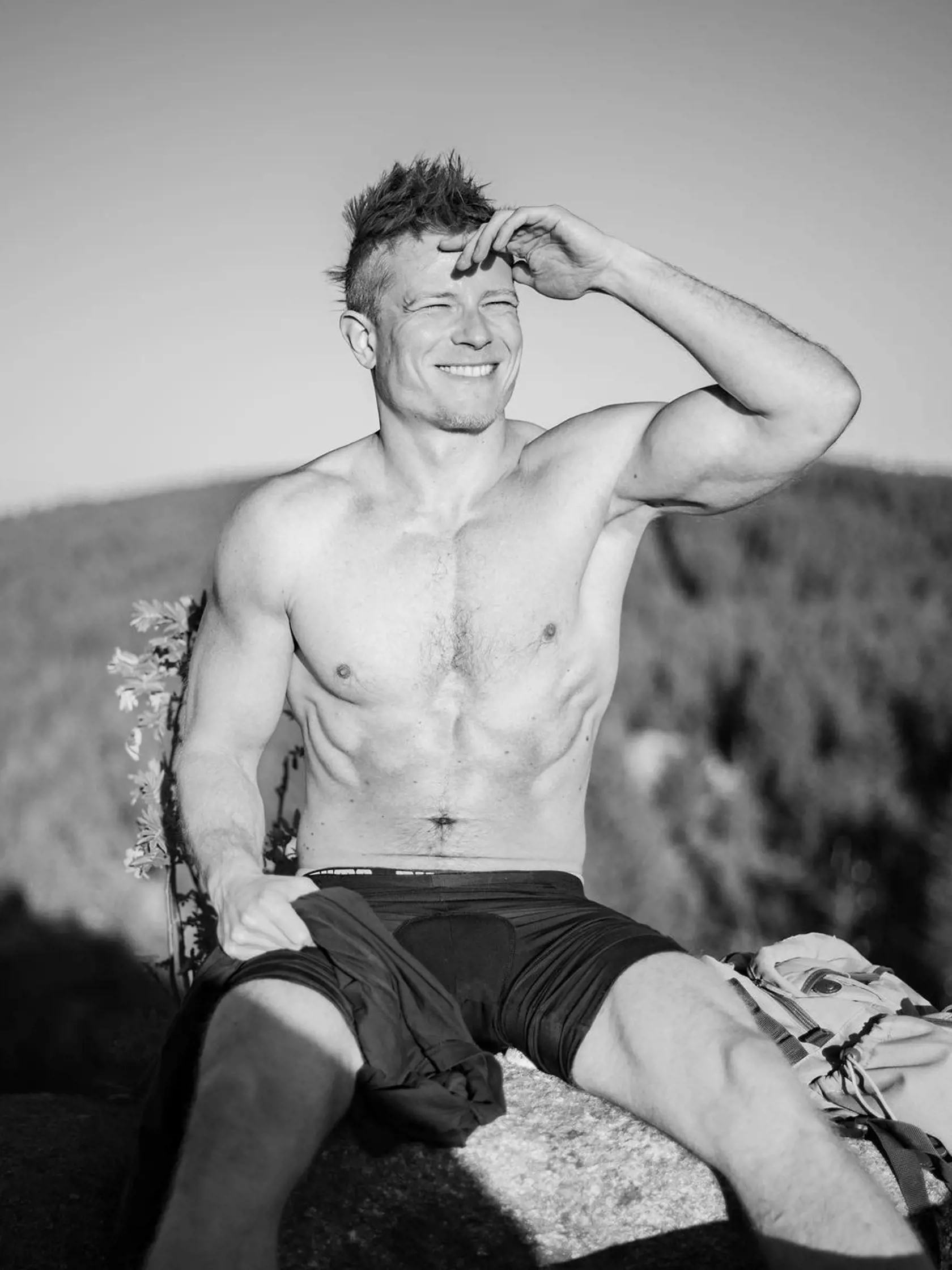 Šmajda sa z dlhovlasého chudého chlapca zmenil na sexi svalnáča.