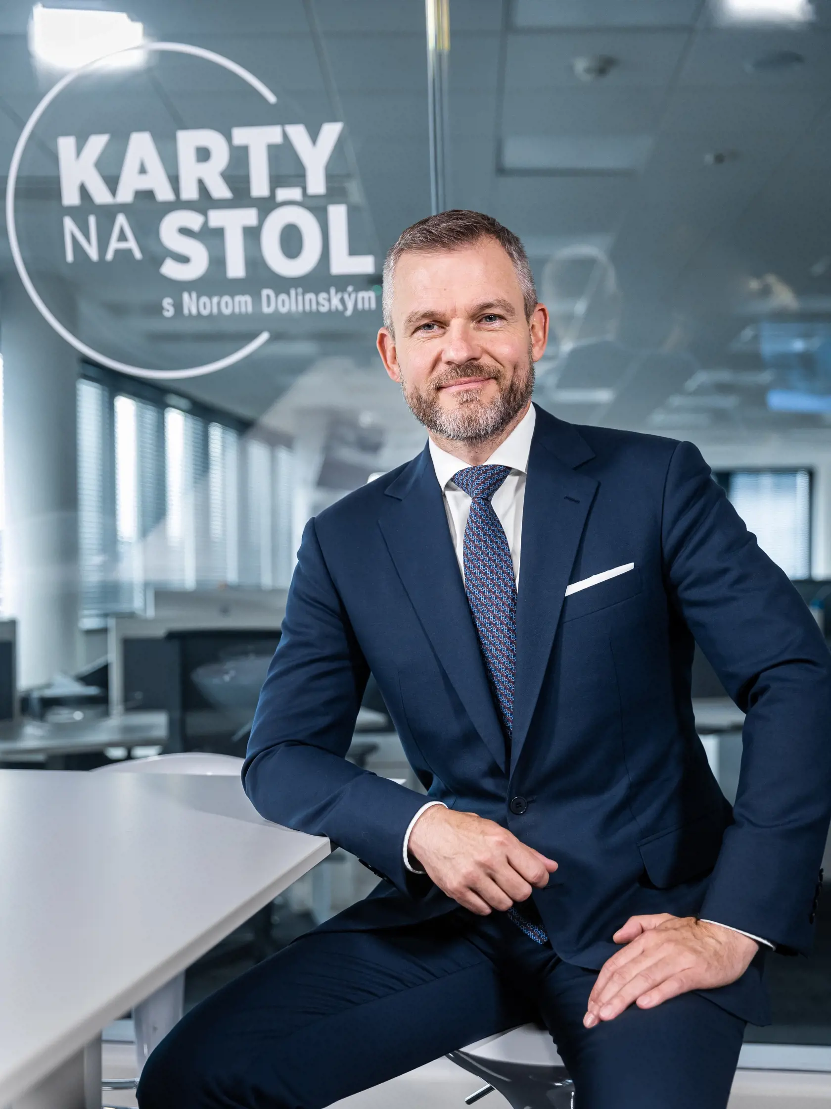 Diskusná relácia "Karty na stôl", ktorej hosťom bol Peter Pellegrini.