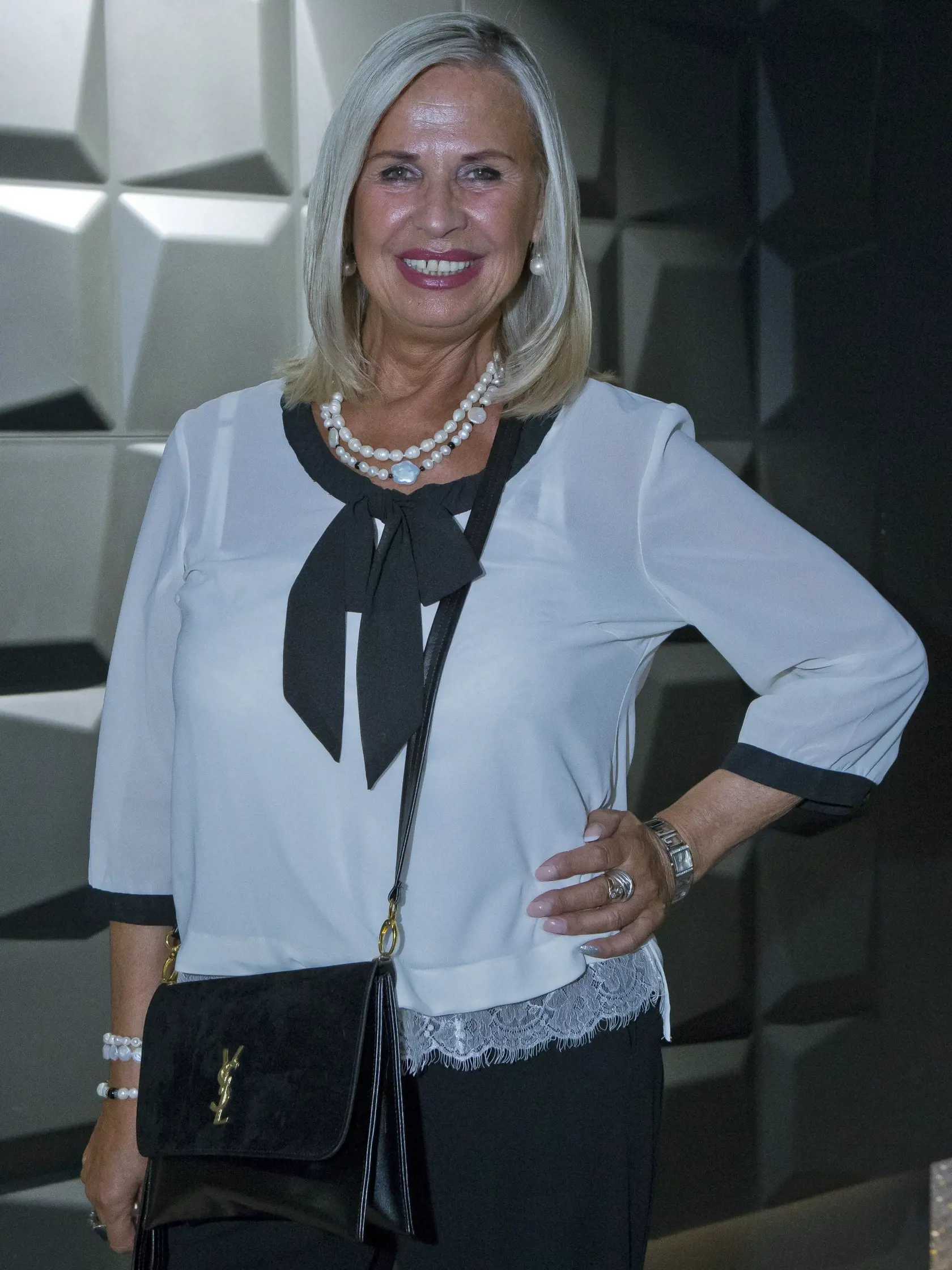 Premiera dokumentarneho filmu Zlata Lyra v OC Bory Mall pri prilezitosti 50. vyrocia legendarnej spevackej sutaze. Na snimke je spevacka Eva Mazikova.