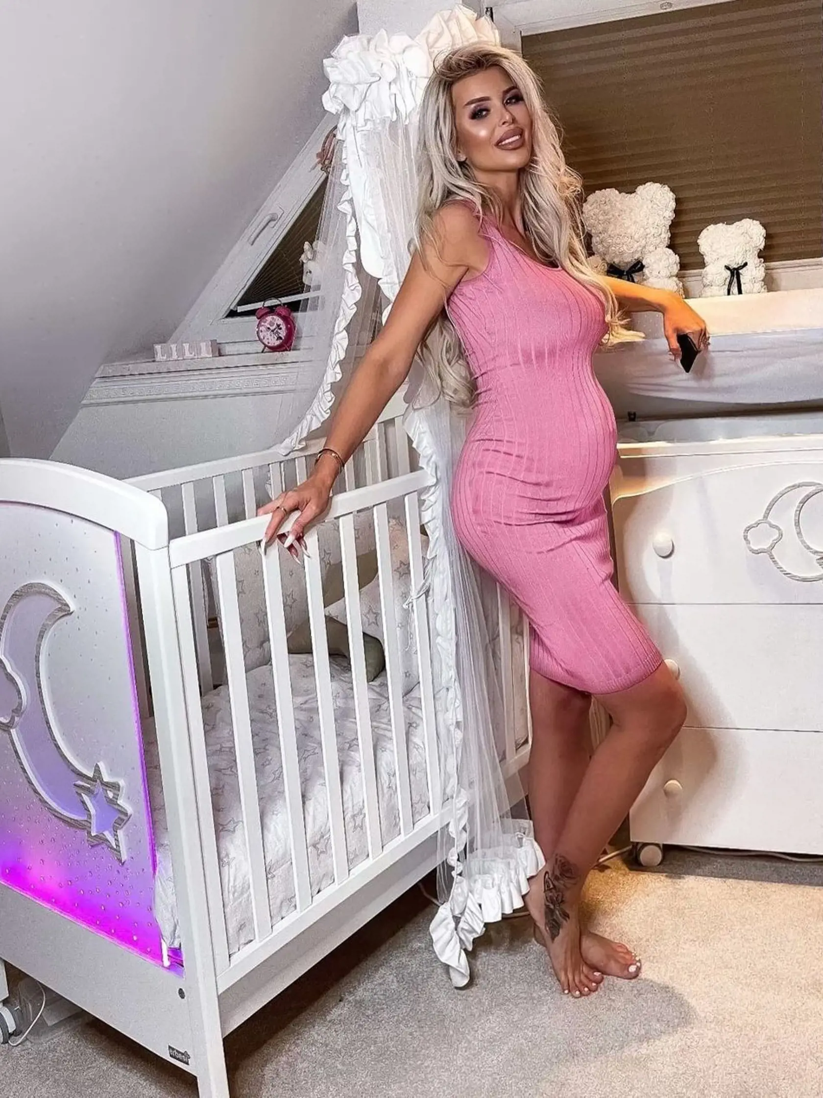 Lela Ceterová (31) a zápasník Karlos Vémola (35) sa dočkajú druhého spoločného potomka.