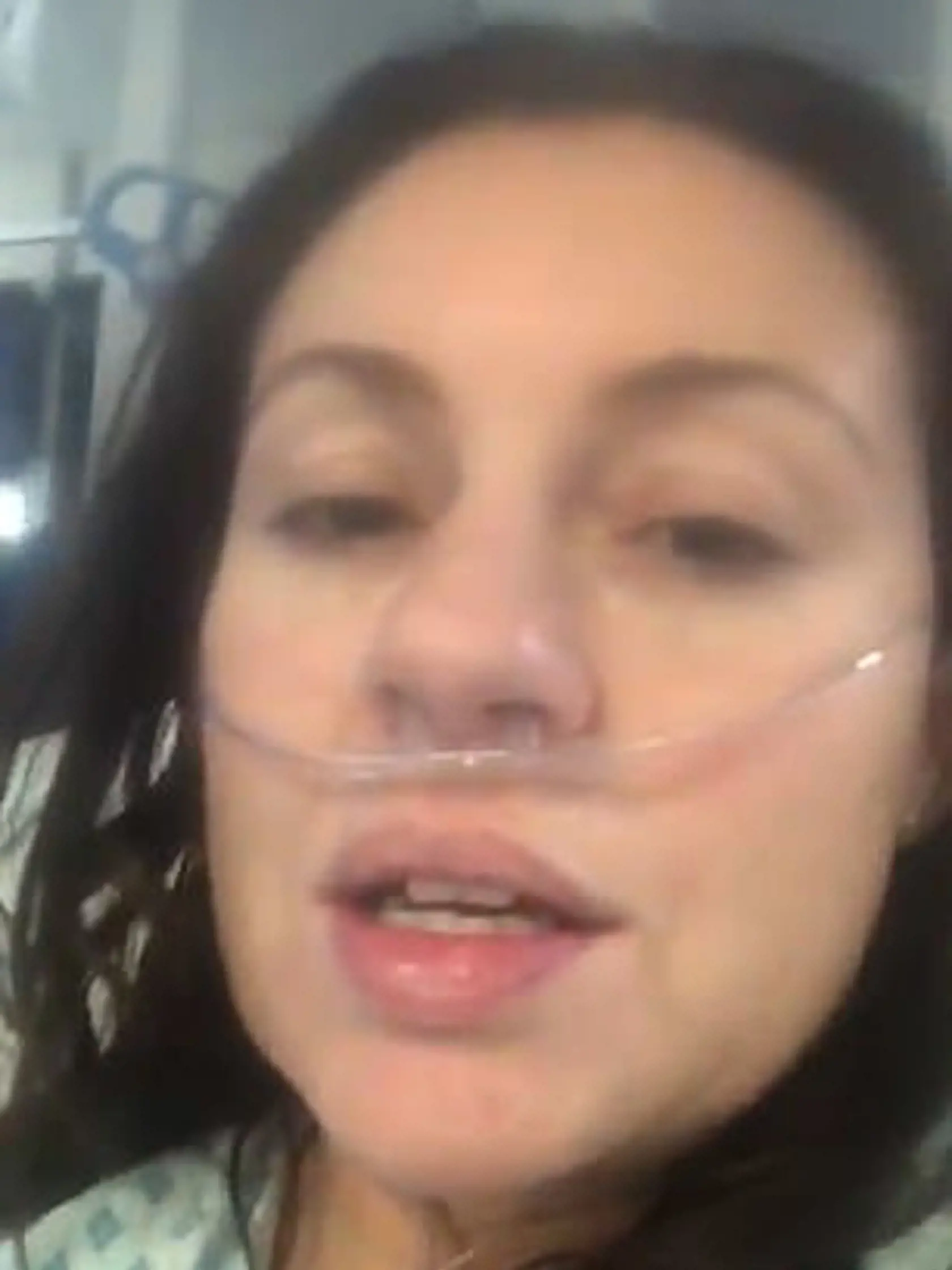 Tara Jane Langstonová (39) skončila v nemocnici po tom, ako ju uplynulí piatok musela pre respiračné problémy ratovať záchranka.