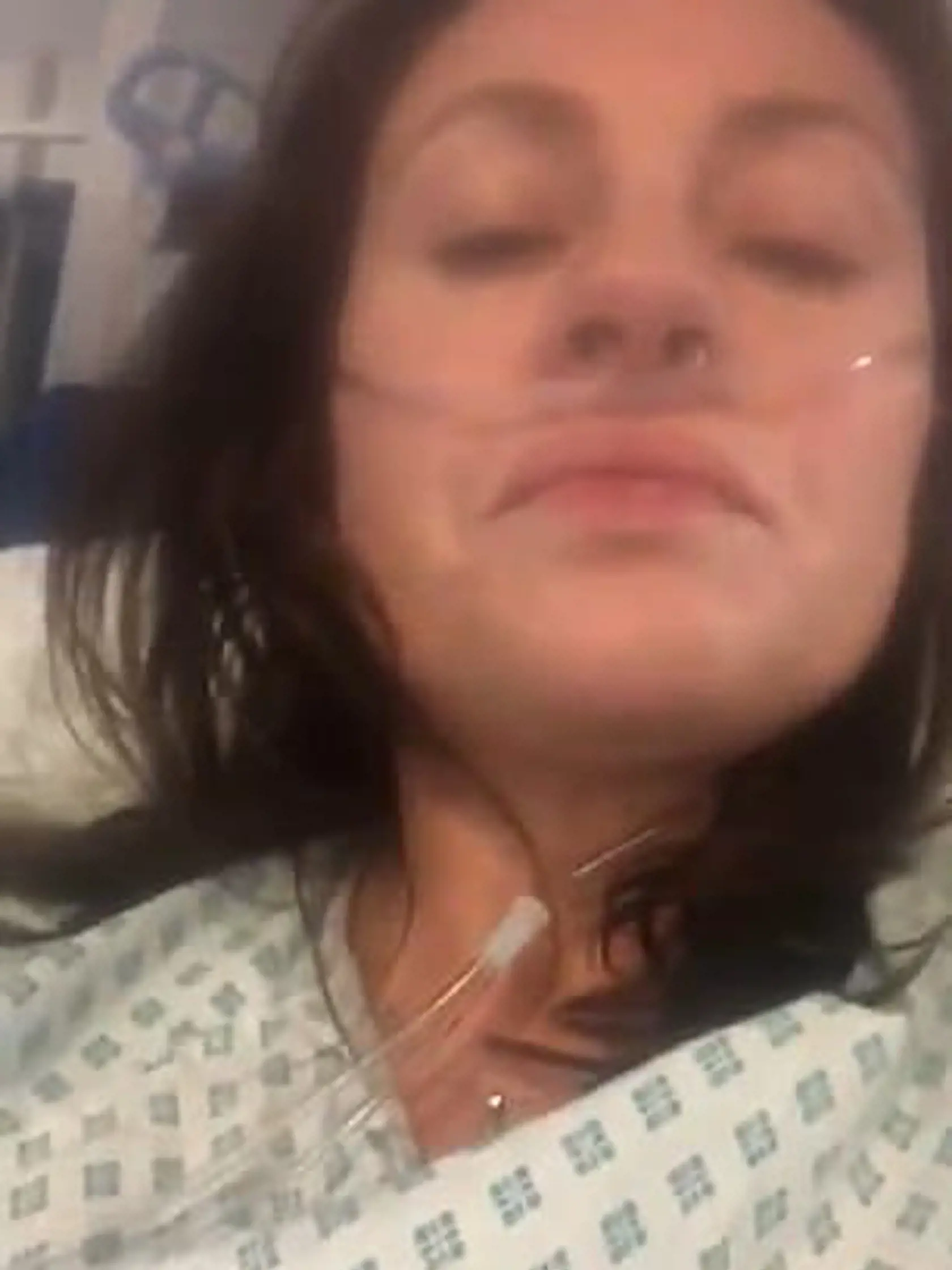 Tara Jane Langstonová (39) skončila v nemocnici po tom, ako ju uplynulí piatok musela pre respiračné problémy ratovať záchranka.
