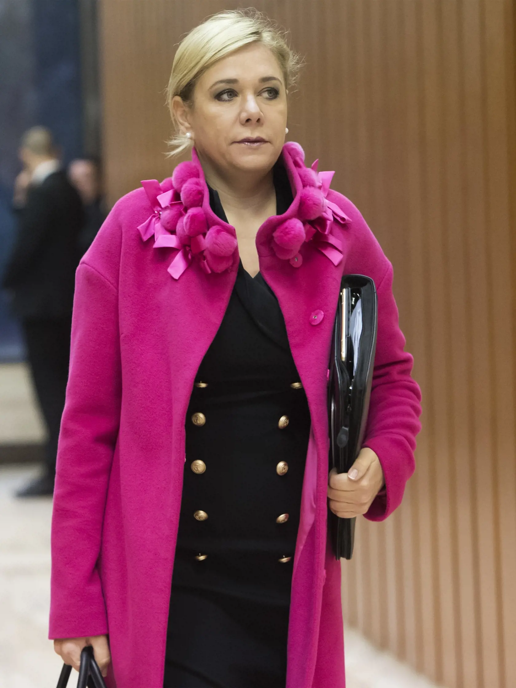 Na snímke ministerka vnútra SR Denisa Saková prichádza na mimoriadne zasadnutie vlády SR v Bratislave 28. novembra 2019. FOTO TASR - Martin Baumann