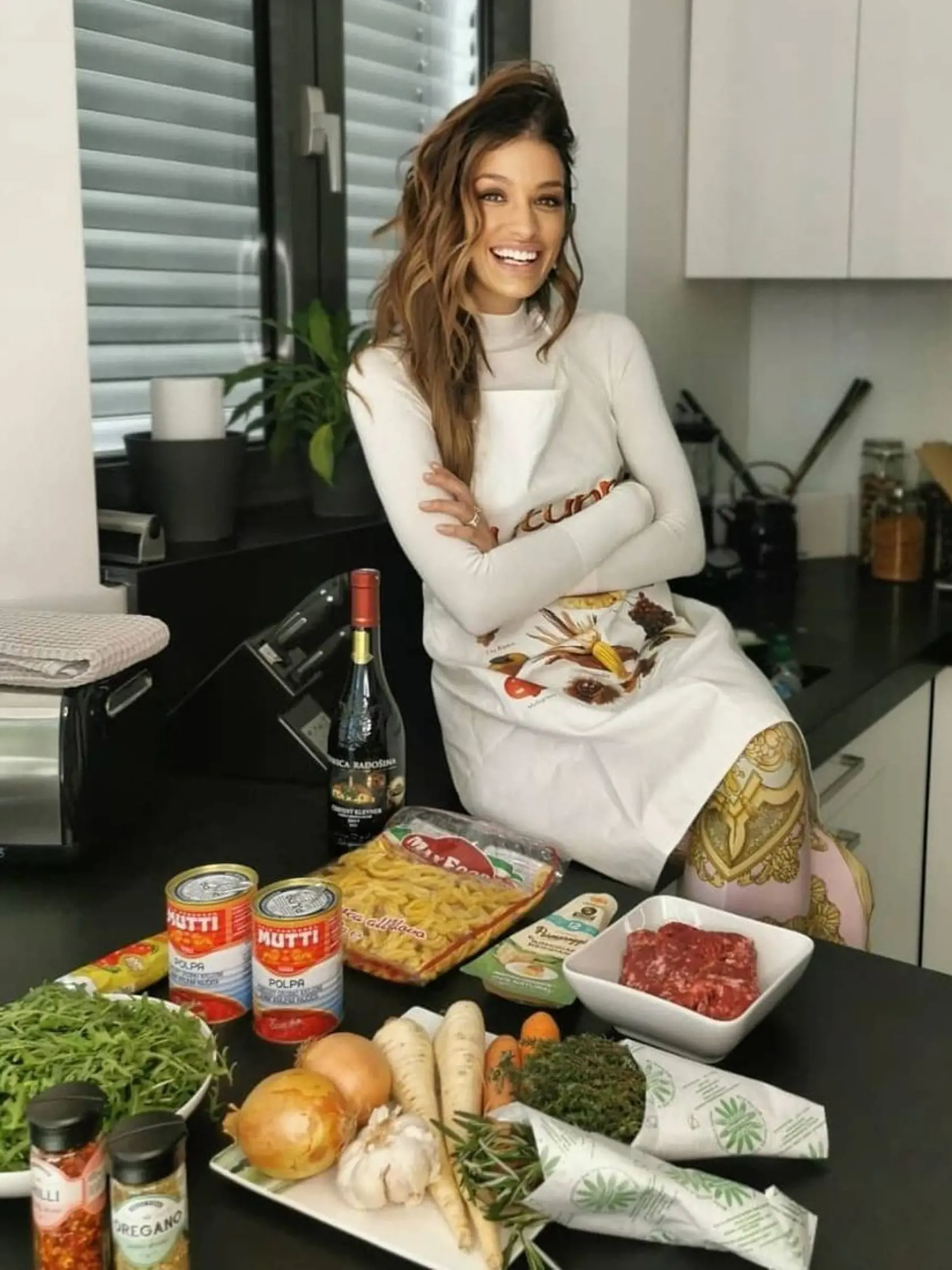 Jasmina sa často prezentuje v rôznych kuchyniach. Tú svoju však zverejňuje minimálne.