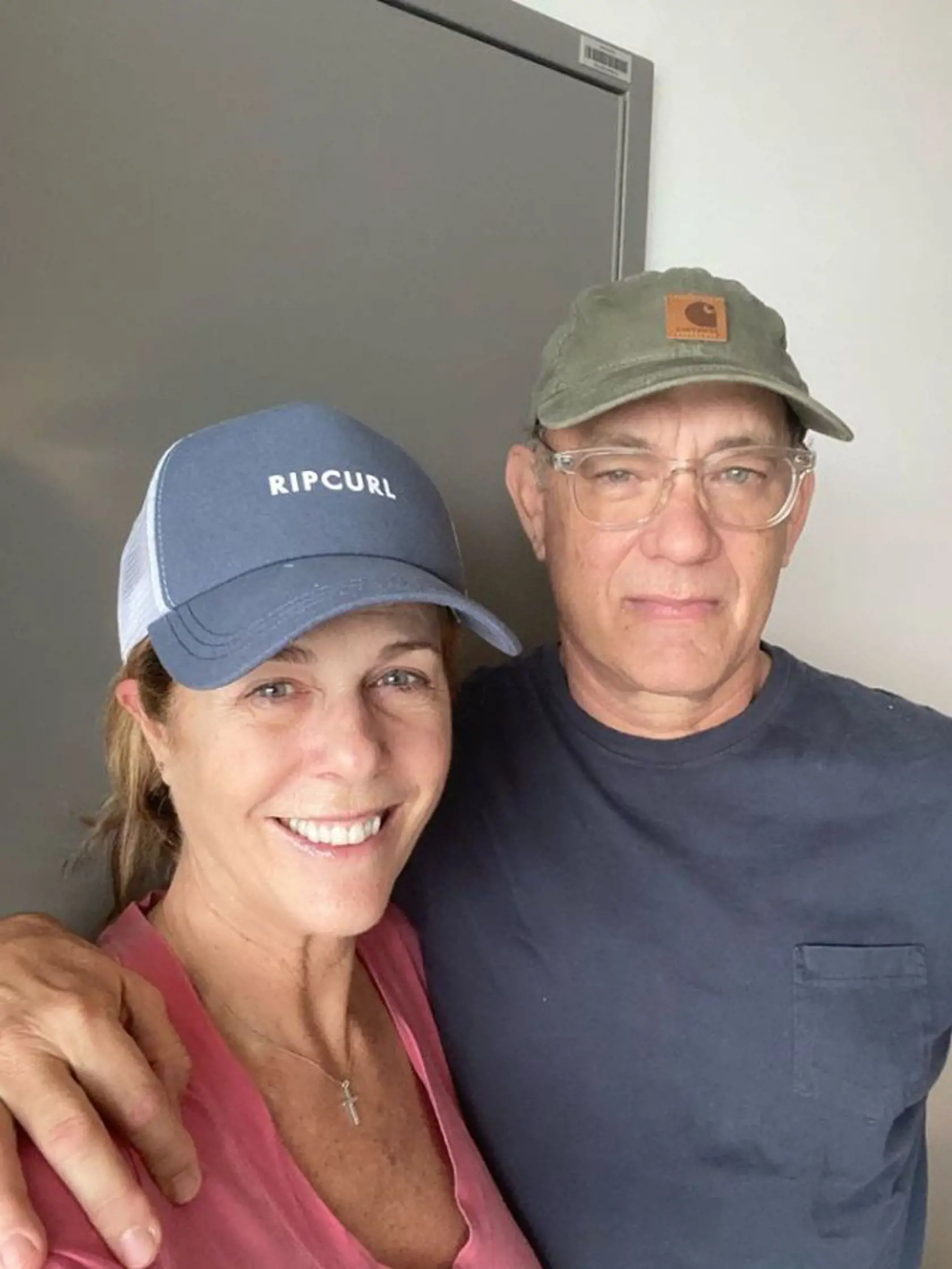 Tom Hanks s manželkou v karanténe