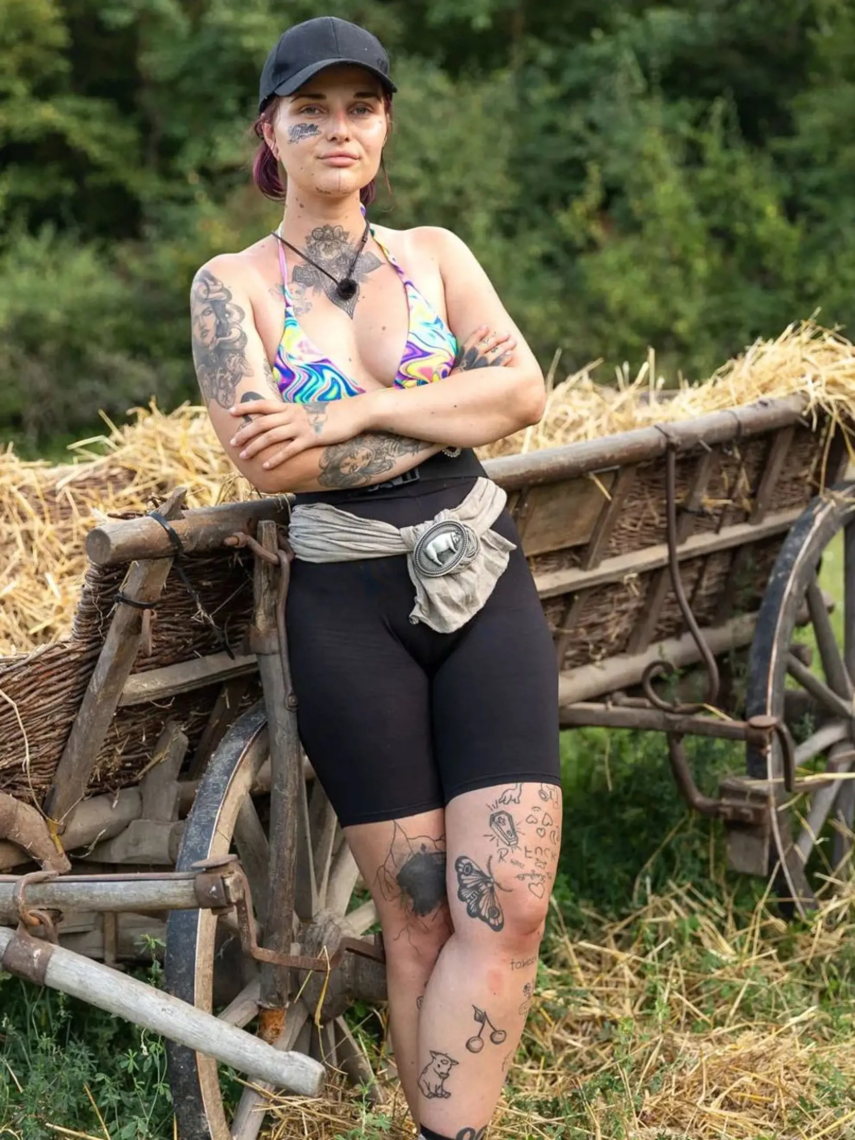 Karolína nie je obľúbená farmárka. Napriek tomu sa púšťa do polemiky s fanúšikmi Farmy.