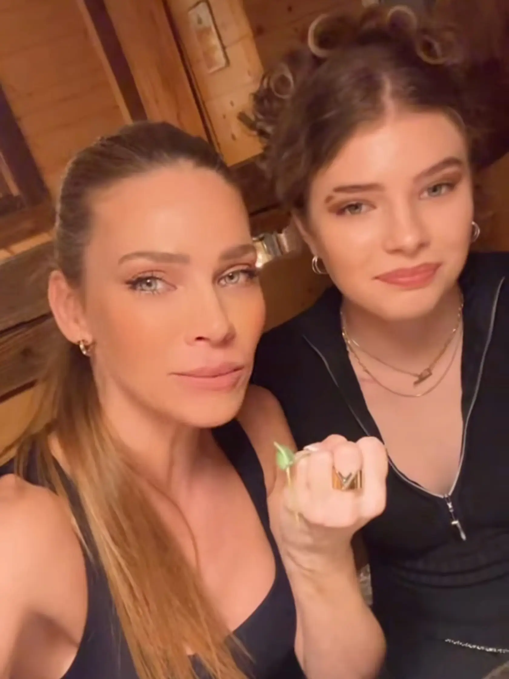 Andreina dcéra Vanessa Volopichová dorastá na nádhernú ženu. 