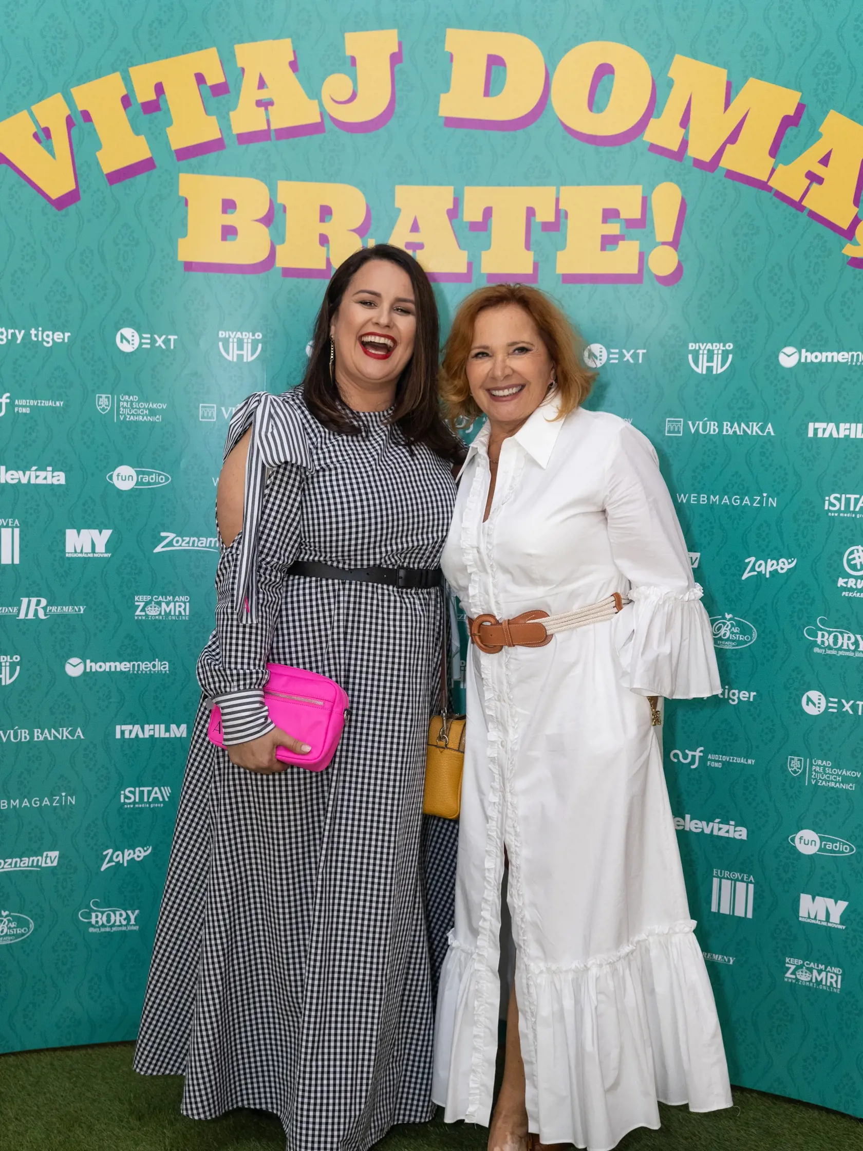 Petra Polnišová a Kamila Magálová 