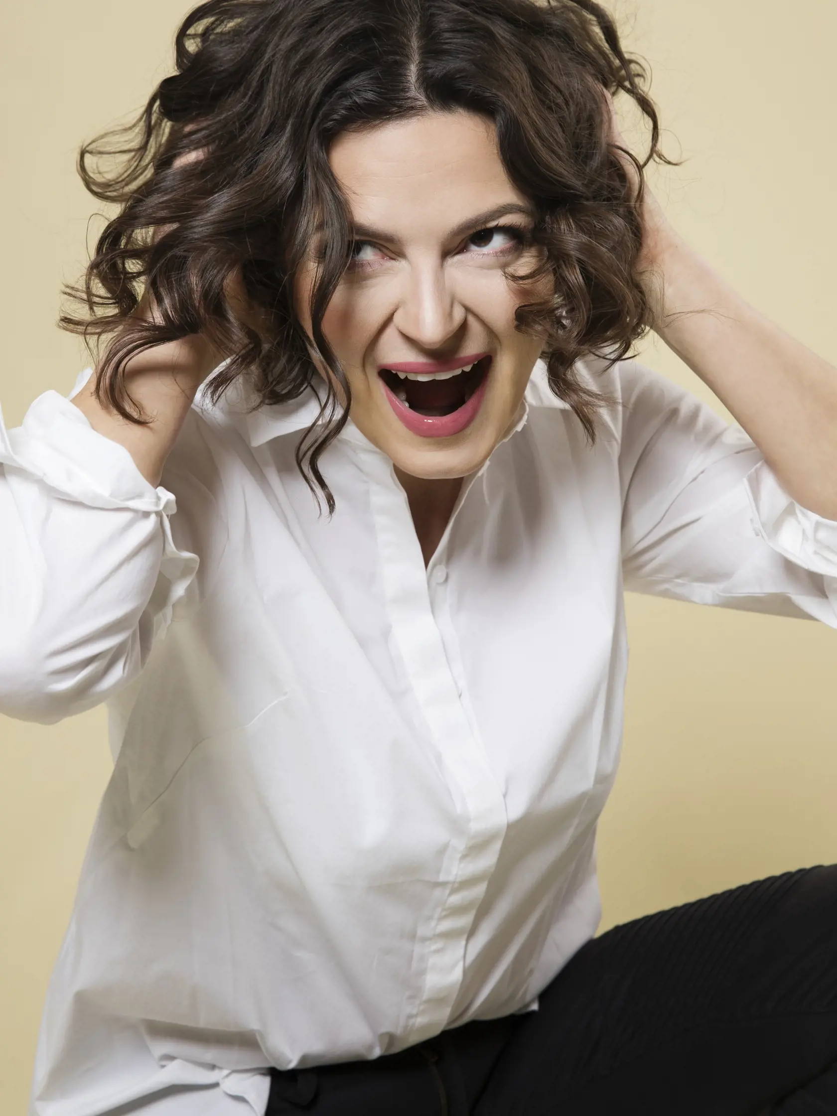 Lujza Garajová-Schrameková - herečka, stand-up komička a speváčka.