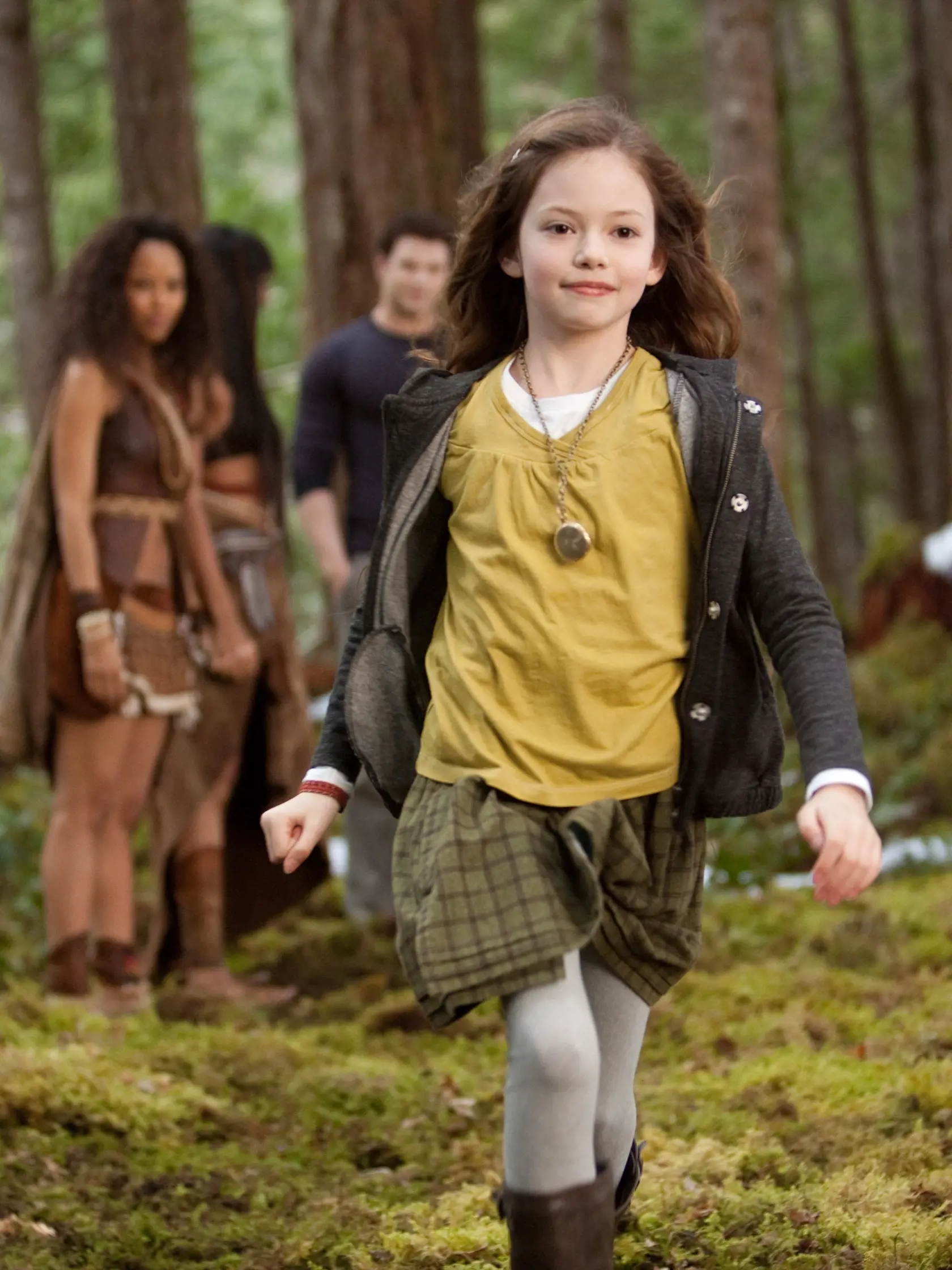 MACKENZIE FOY mala iba 10 rokov, keď si zahrala malú Renesmee.



Ph: Andrew Cooper, SMPSP

© 2011 Summit Entertainment, LLC.  All rights reserved.