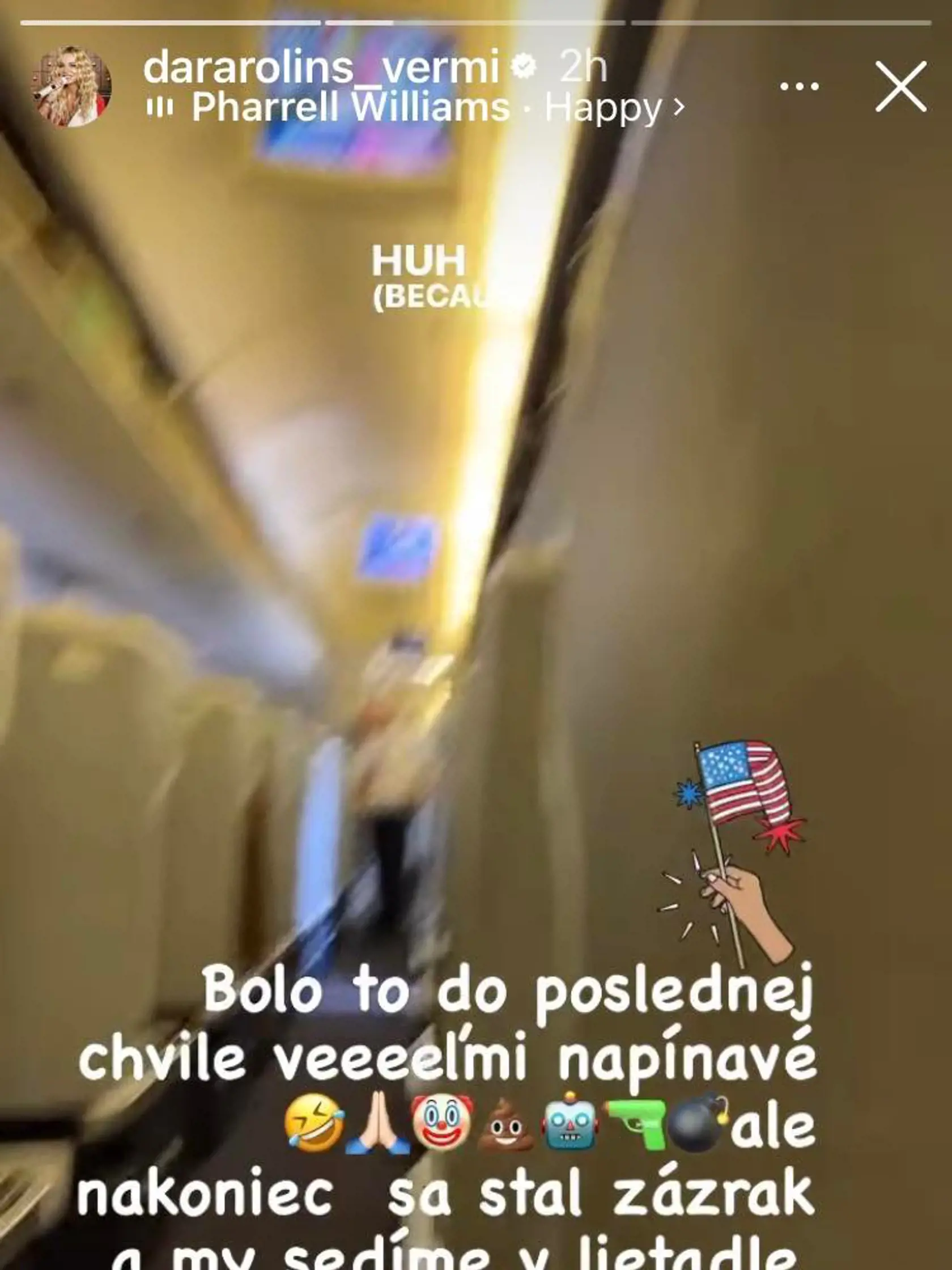Dara Rolins chcela s dcérou v sobotu odletieť do Ameriky, nepodarilo sa. V nedeľu už všetko klaplo a odleteli.