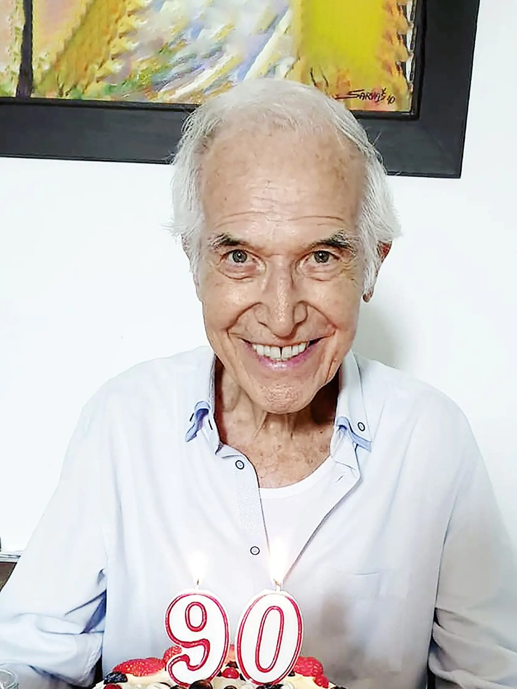 Herecká legenda a pedagóg Juraj Sarvaš, má po požiari garáži oči zaliate slzami. Knihy , ktoré mu tam zhoreli mu už nič nenahradí.
