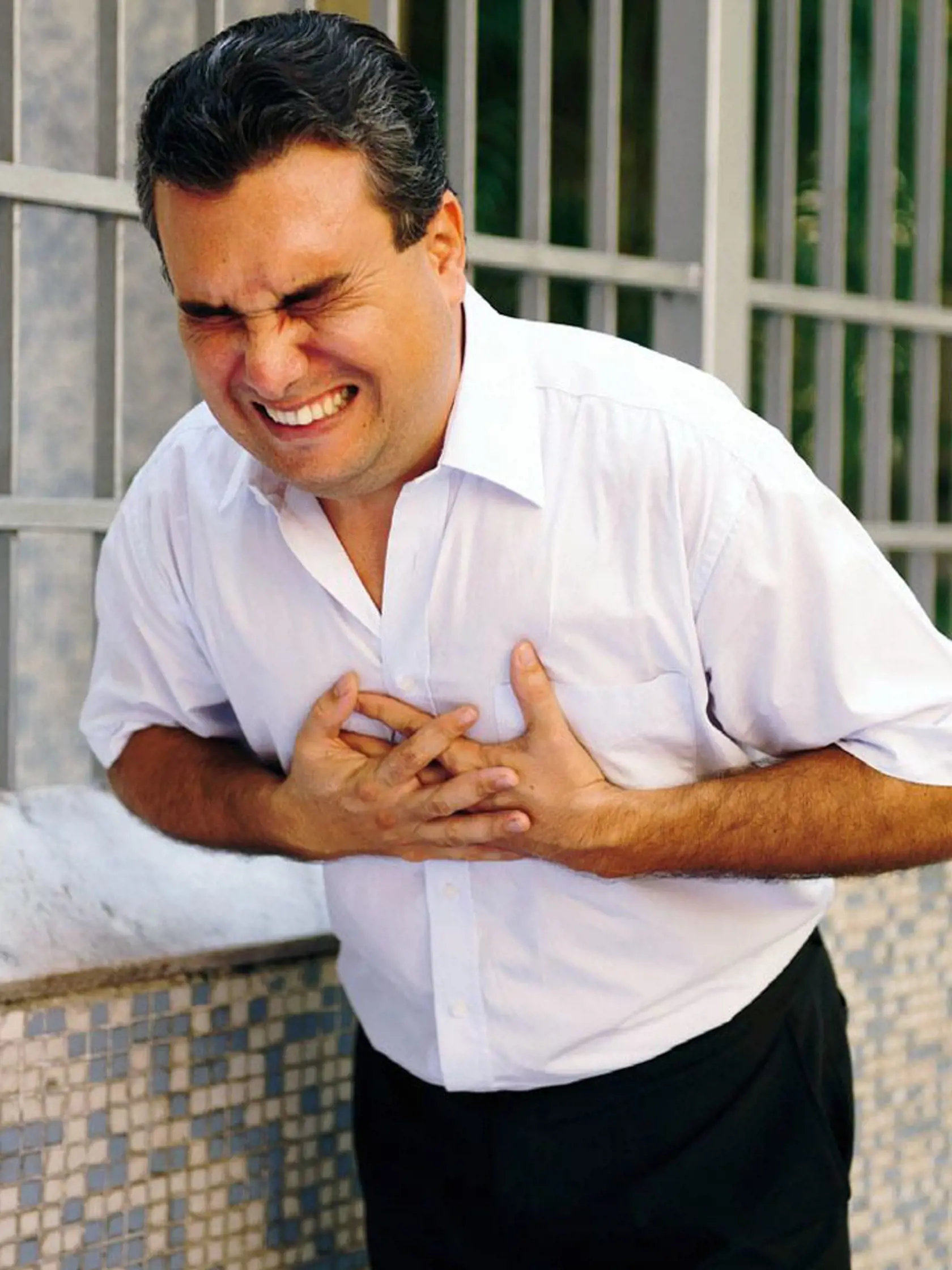 Vysoký krvný tlak je choroba takmer bez príznakov, ktorá sa môže prejaviť až infarktom alebo porážkou.