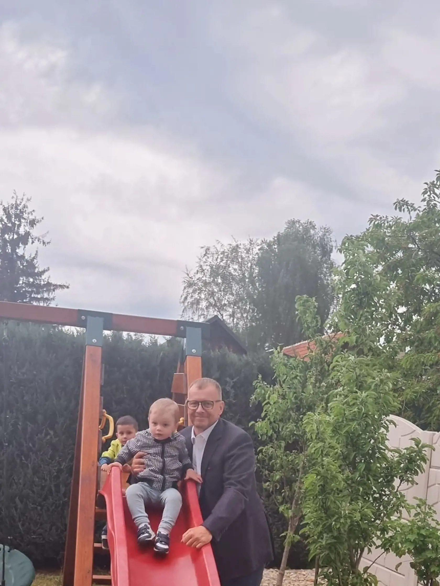 Boris Kollár so svojim najmladším synom.
