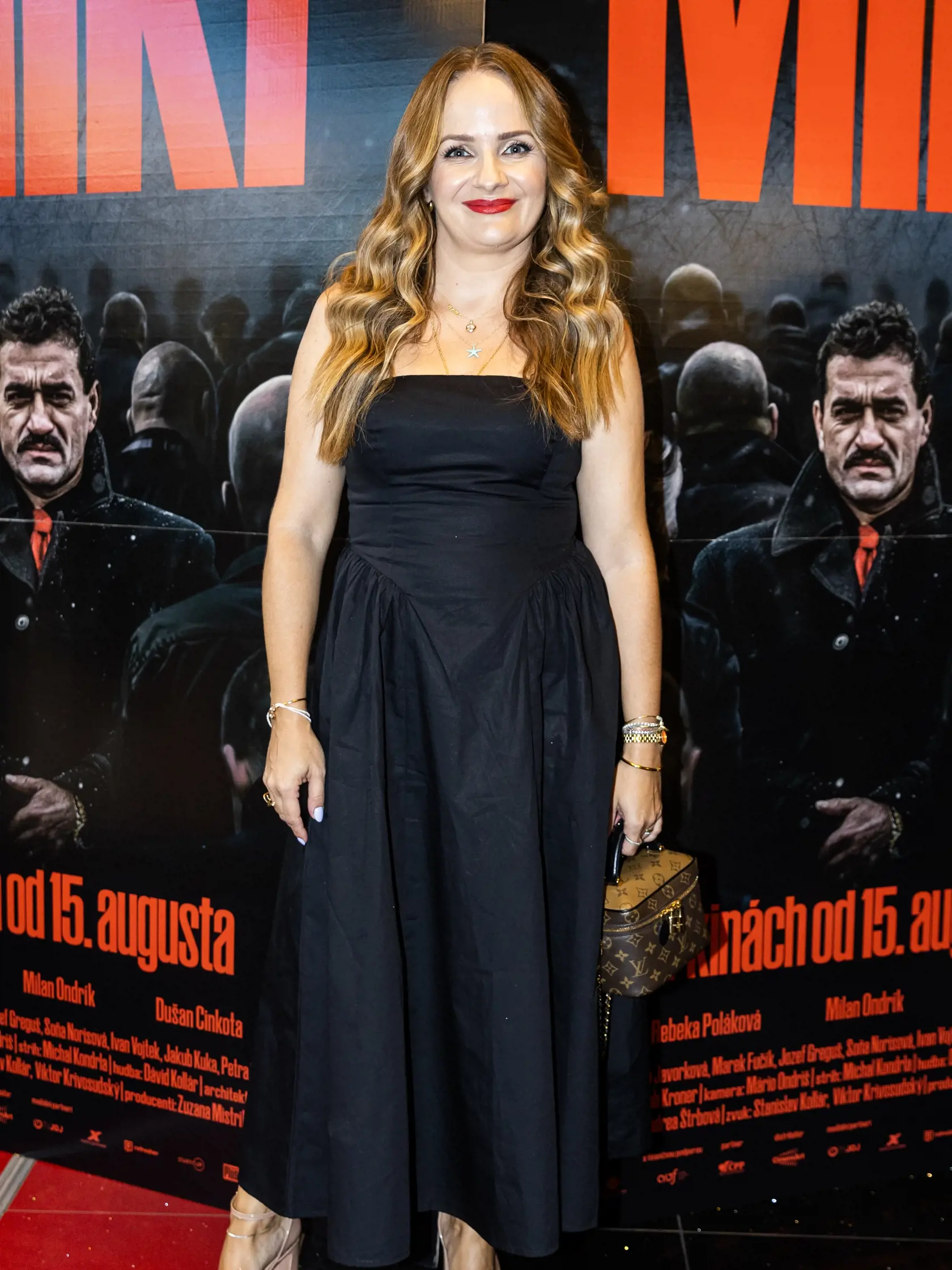 Zuzana Kubovčíková Šebová nahodila čierne šaty.