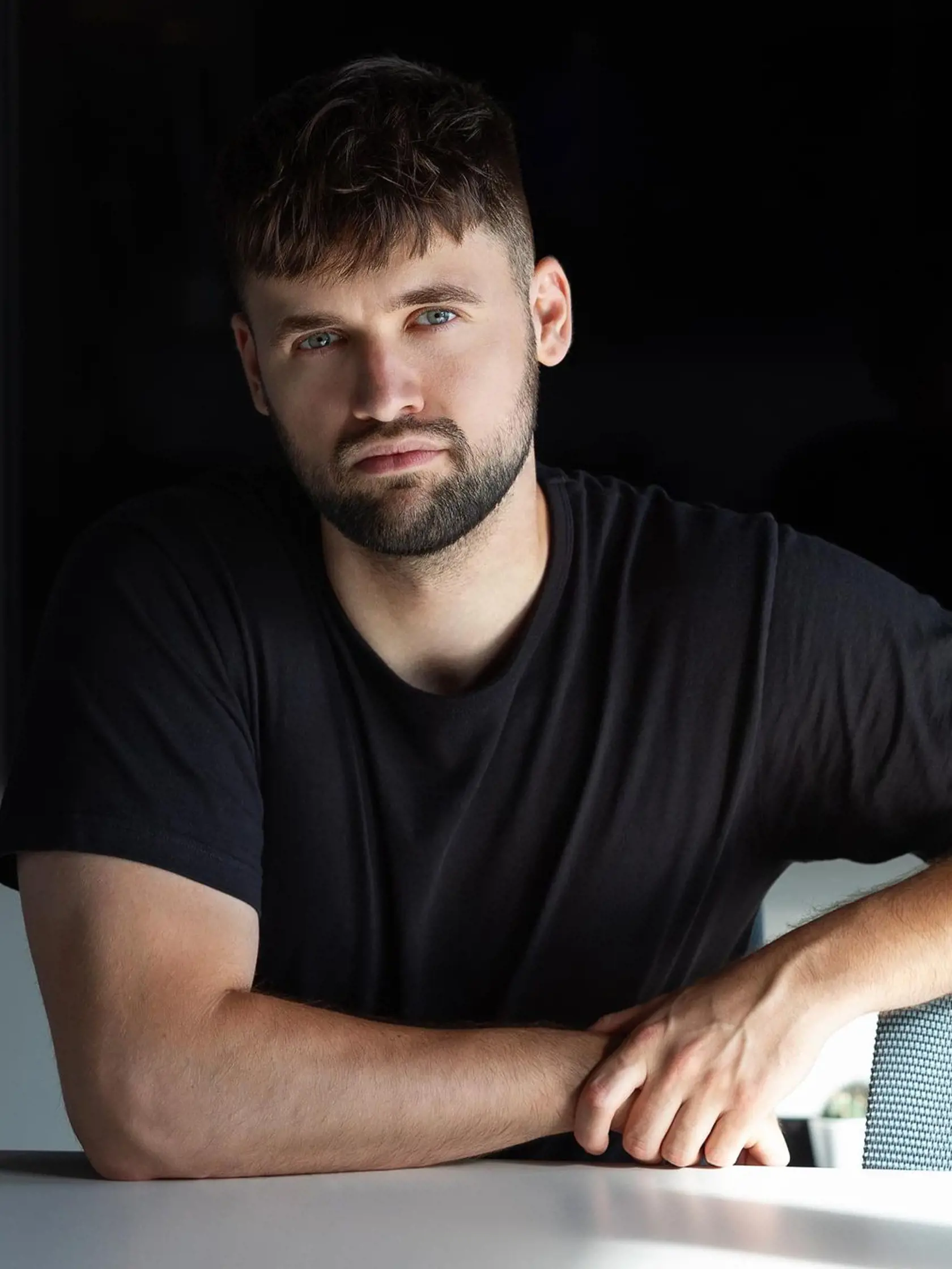 Syn ministra hospodárstva SR Richarda Sulíka - Filip (26).