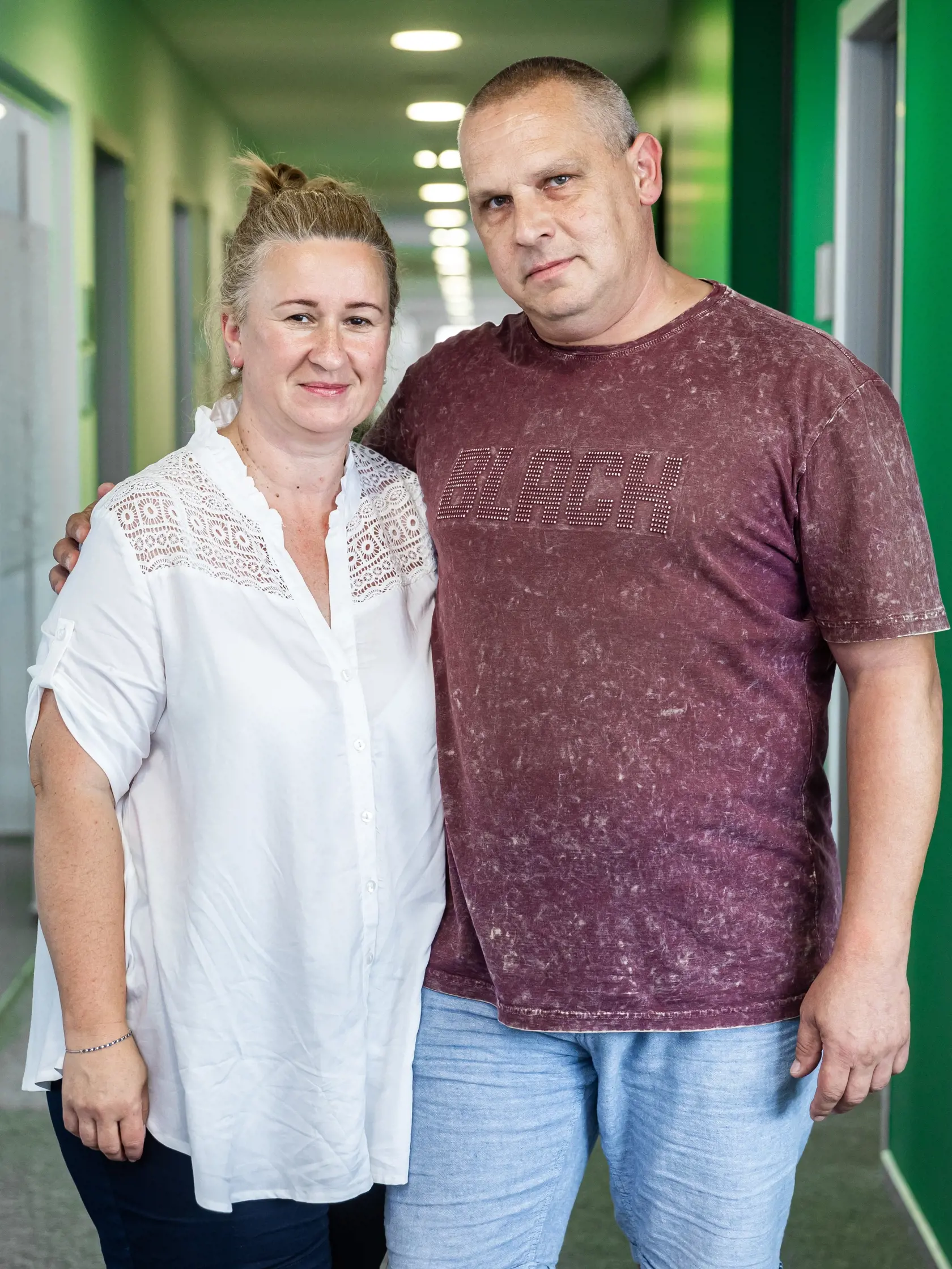 Výherca súťaže Rastislav s manželkou Danou. Pivo Krušovice chutí obom. Z výhry sa tešia, investujú ju do domu, niečo dostanú aj dcéry.