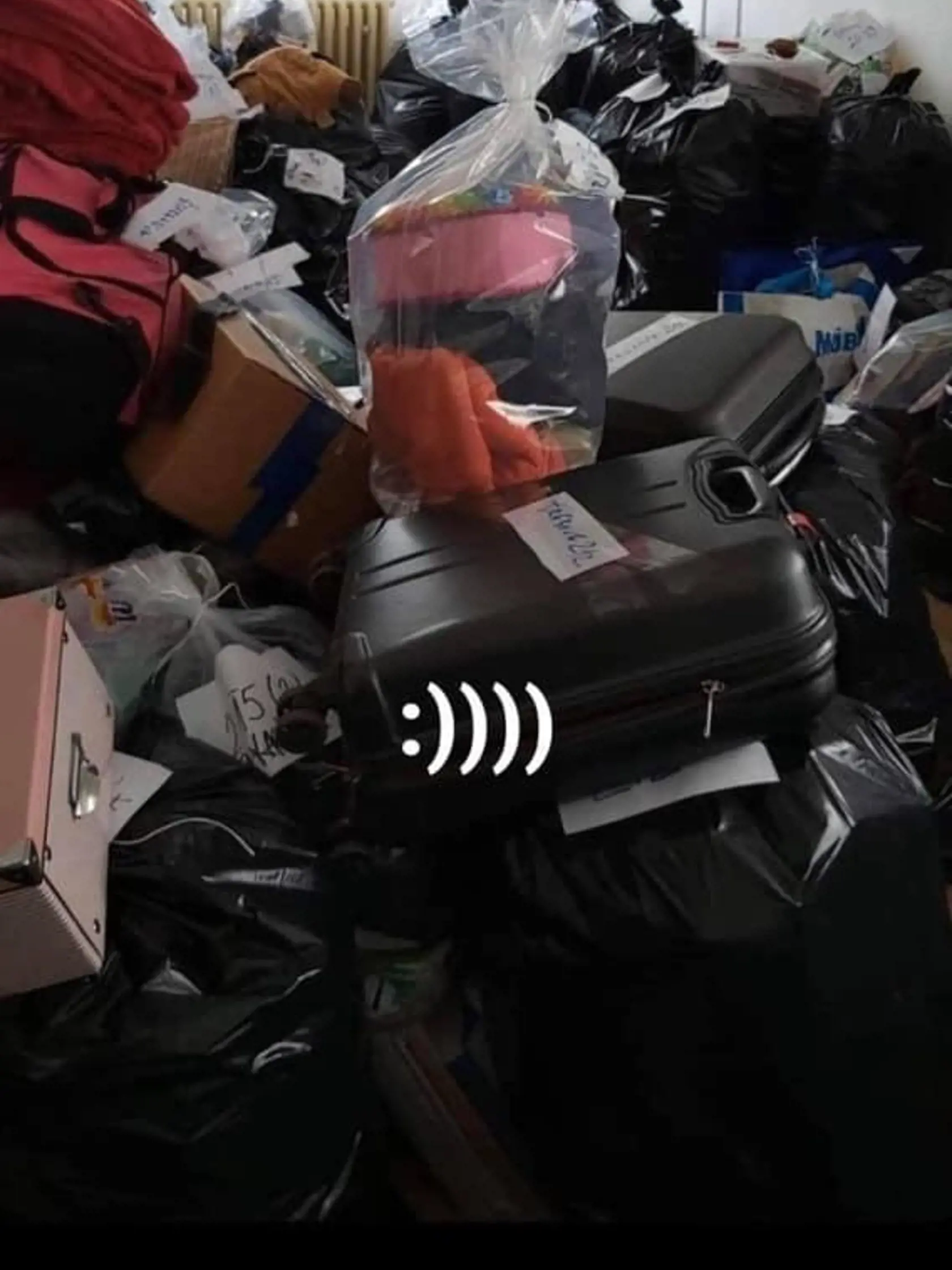 Takto si našli "uložené" veci študenti, ktorí prišli vypratať svoje izby.