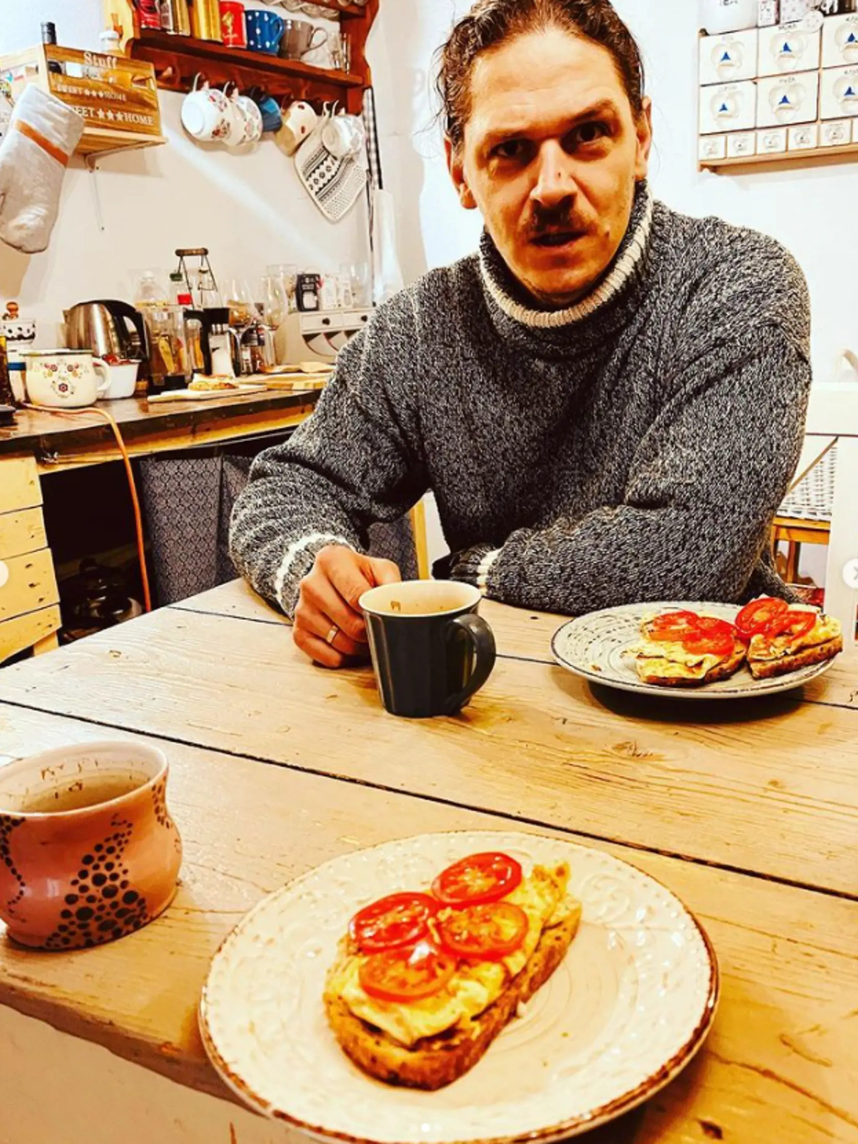 Dobre na chalupe sa cíti aj manžel političky Peter.