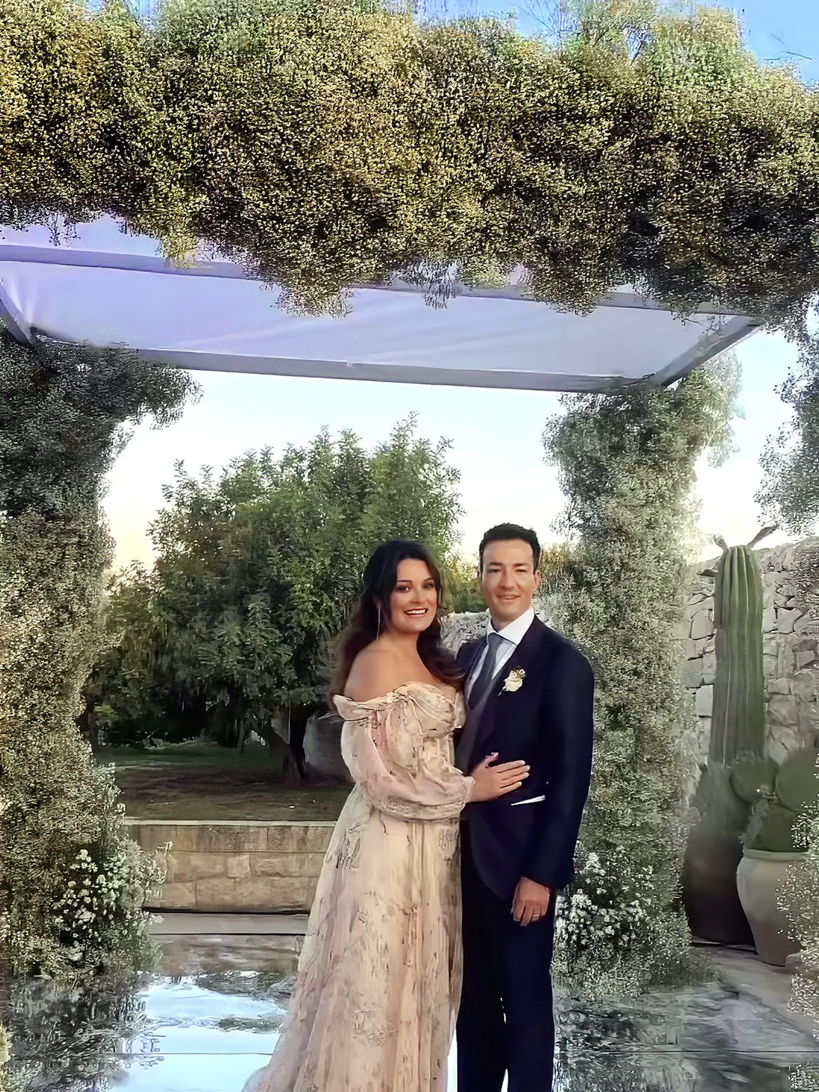Alena Šeredová (45) si s Alessandrom Nasim (49) cez víkend povedali svoje áno na rozprávkovej svadbe v mestečku Noto s vyše sto hosťami.