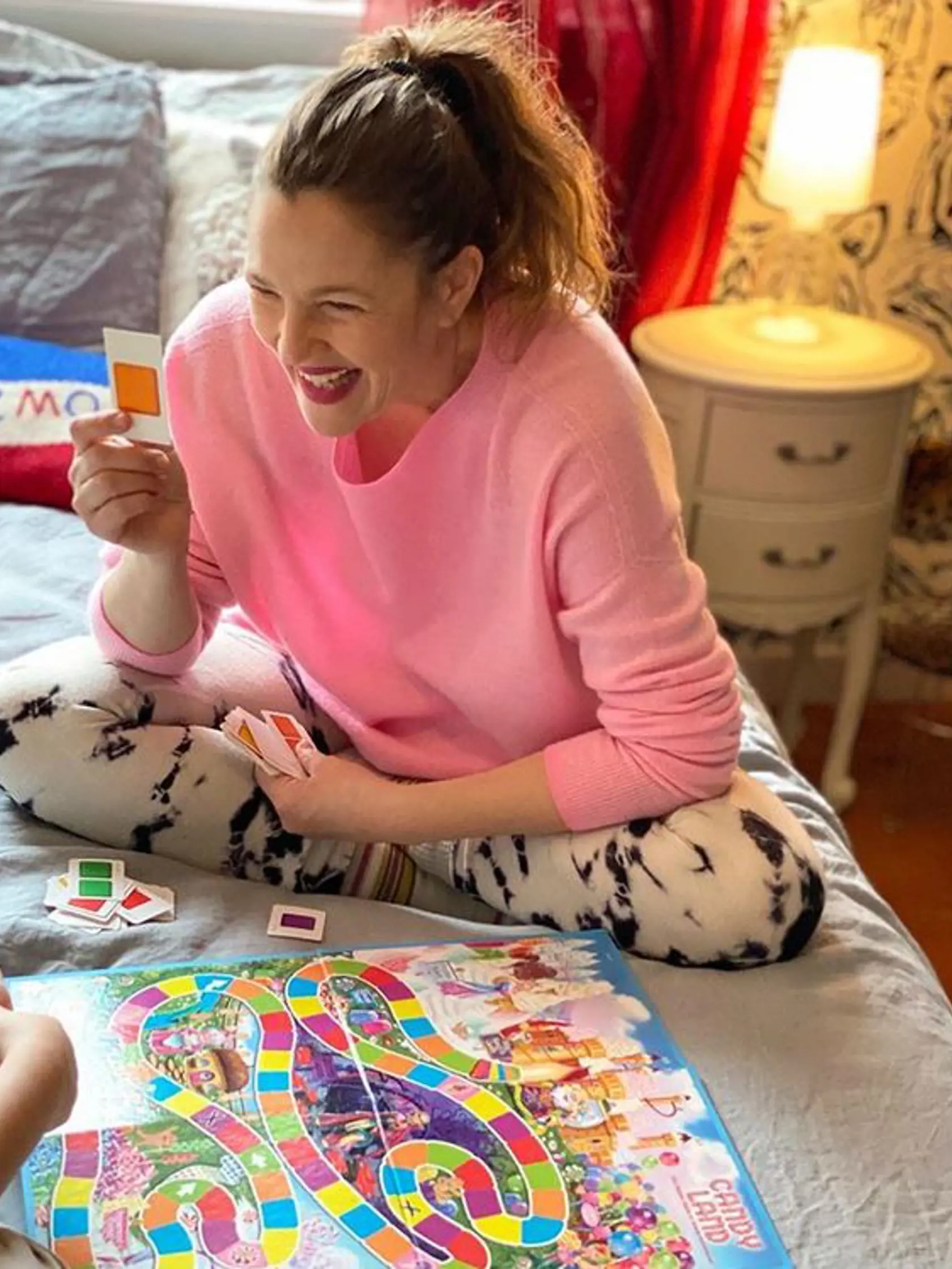 Herečka Drew Barrymore má na Instagrame množstvo fanúšikov a nehanbí sa s nimi podeliť o bežné momenty svojho života. Aj o neporiadok, ktorý u nich niekedy vládne...