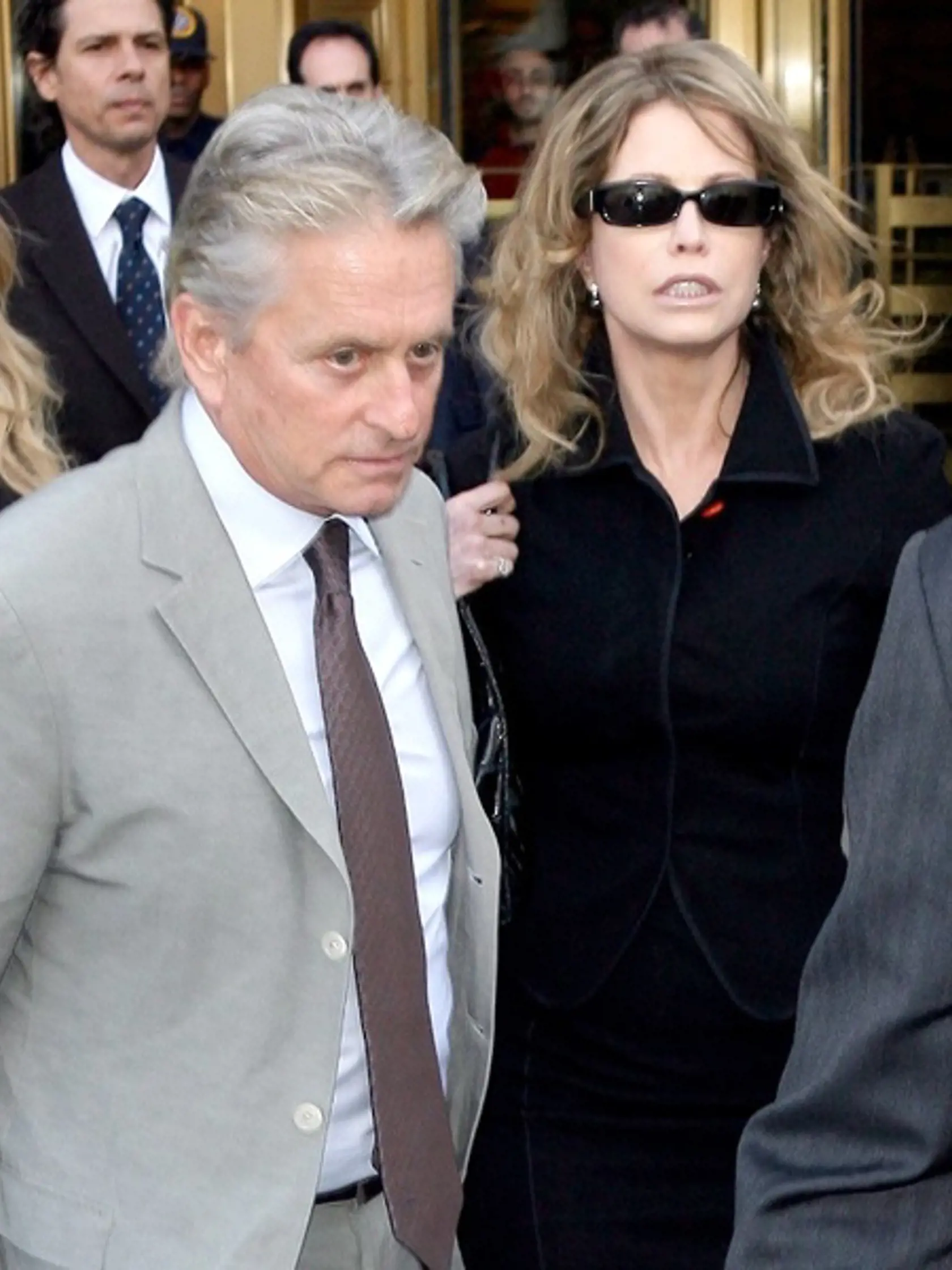 Michael Douglas s exmanželkou Diandrou: Stretli sa na súde, kde odsúdili ich syna za drogy.