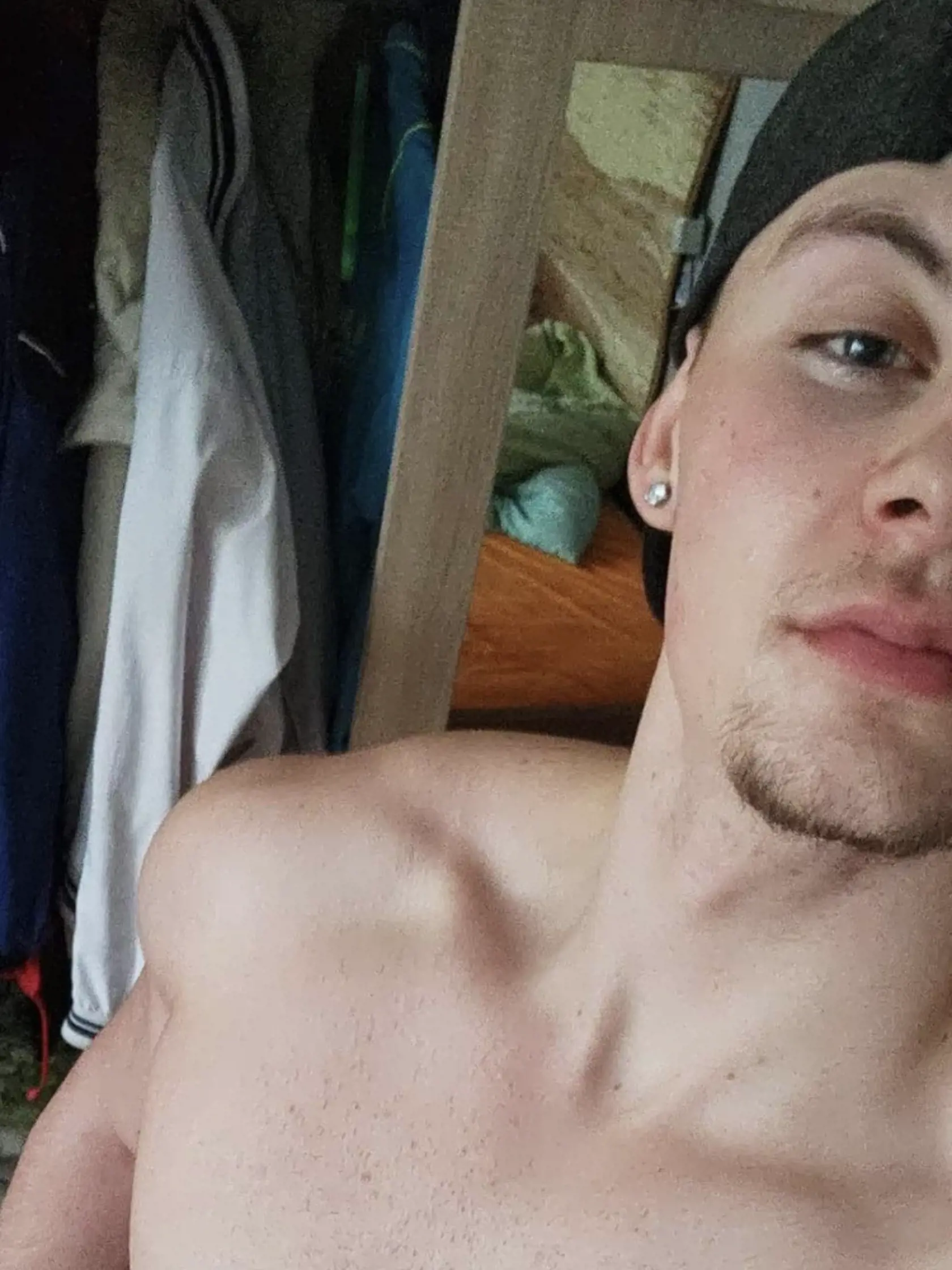 Viliam rád športoval, čo bolo viditeľné na jeho postave, aj preto si rodina nepripúšťa, že by mu niekto mohol ublížiť. Myslia si, že by sa ubránil.