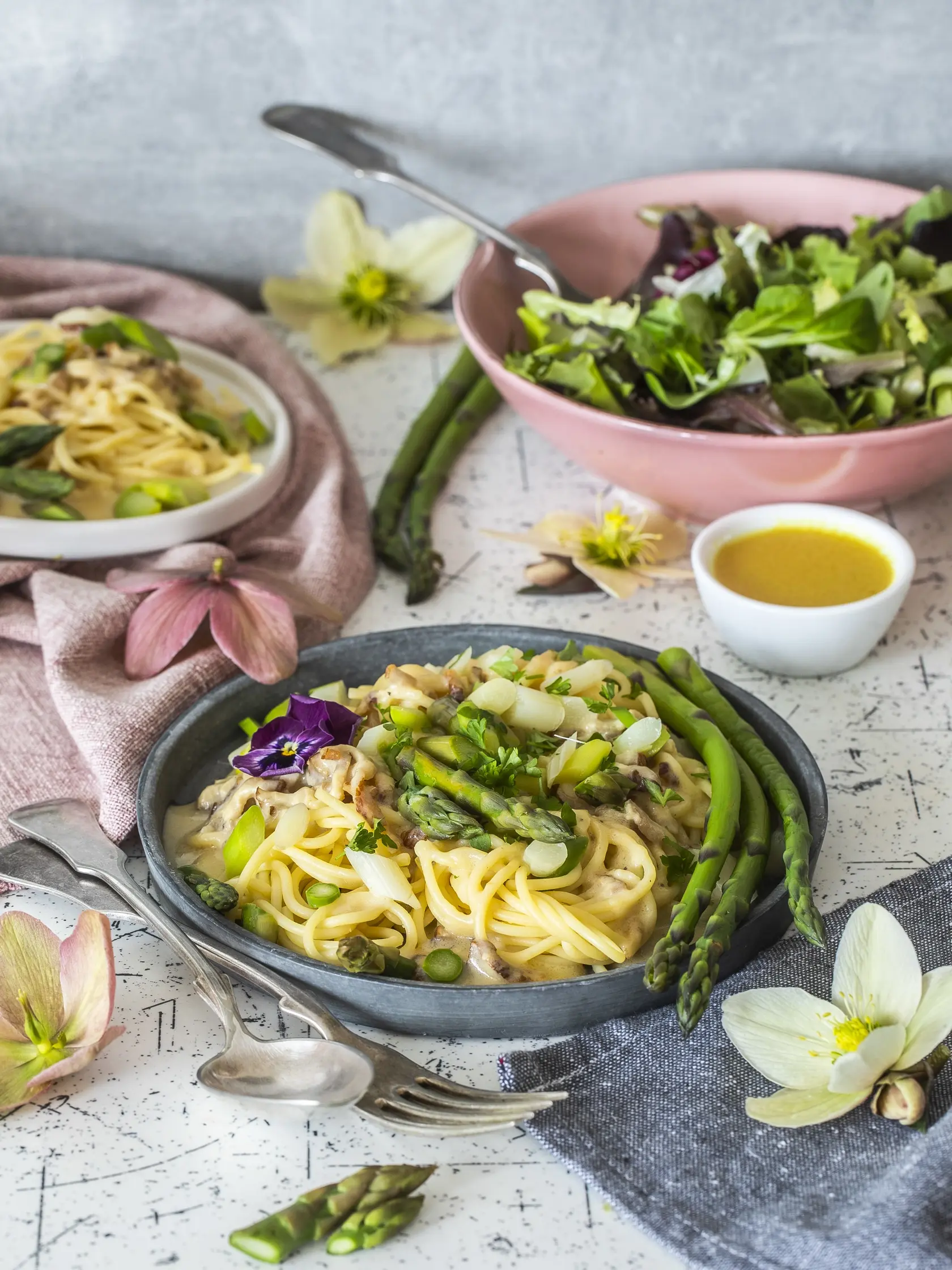 špargľové špagety carbonara