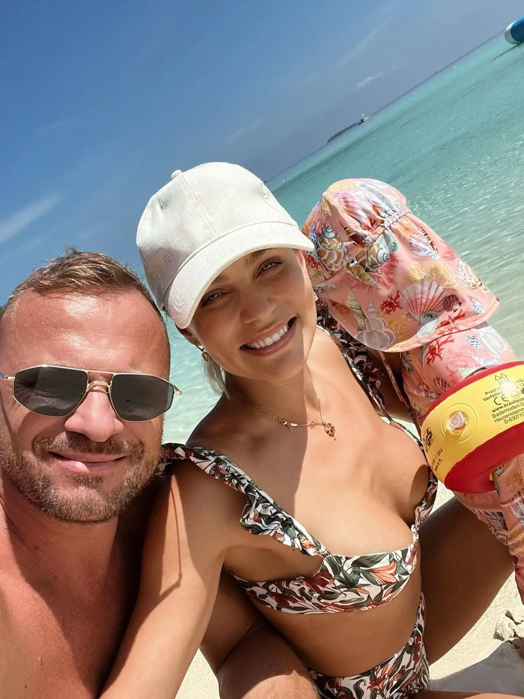 Ivana Gáborík a Marián Gáborík na dovolenke s deťmi.