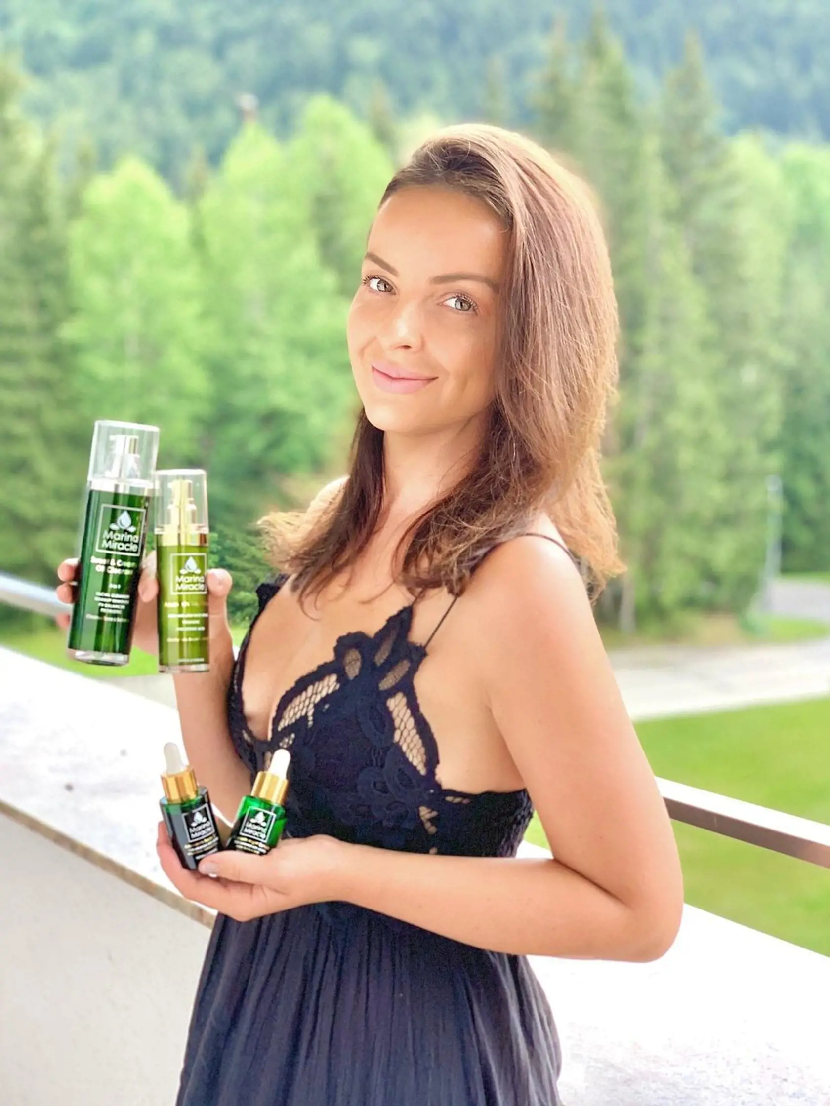 Takéto vlasy bez príčeskov mala v období, keď randila so Stanom.