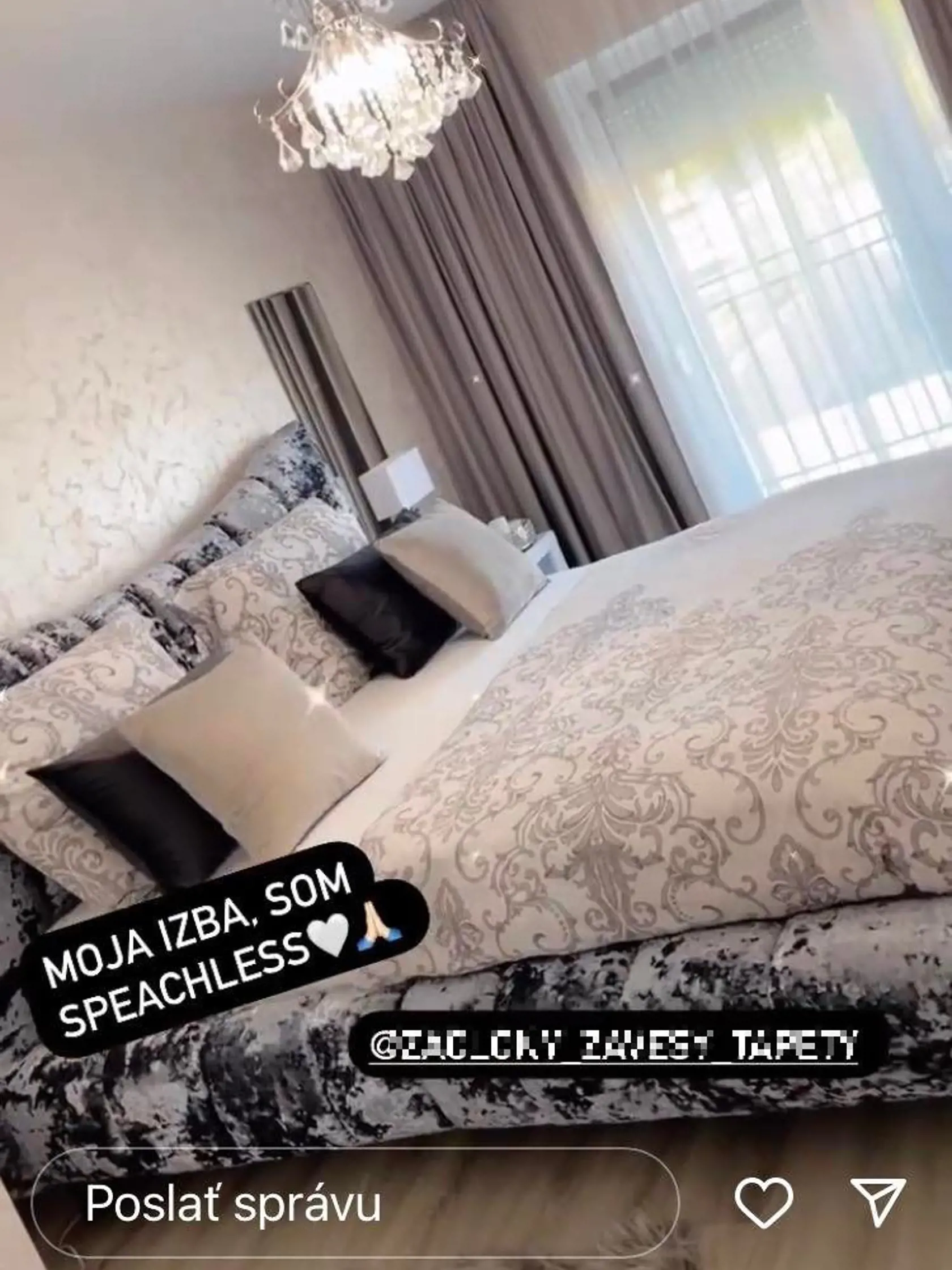 Twiinsky Veronika a Daniela Nízlové konečne dokončili svoj nový dom a pochválili sa ich luxusnou obývačkou a spálňami. Na snímke Veronikina spálňa.