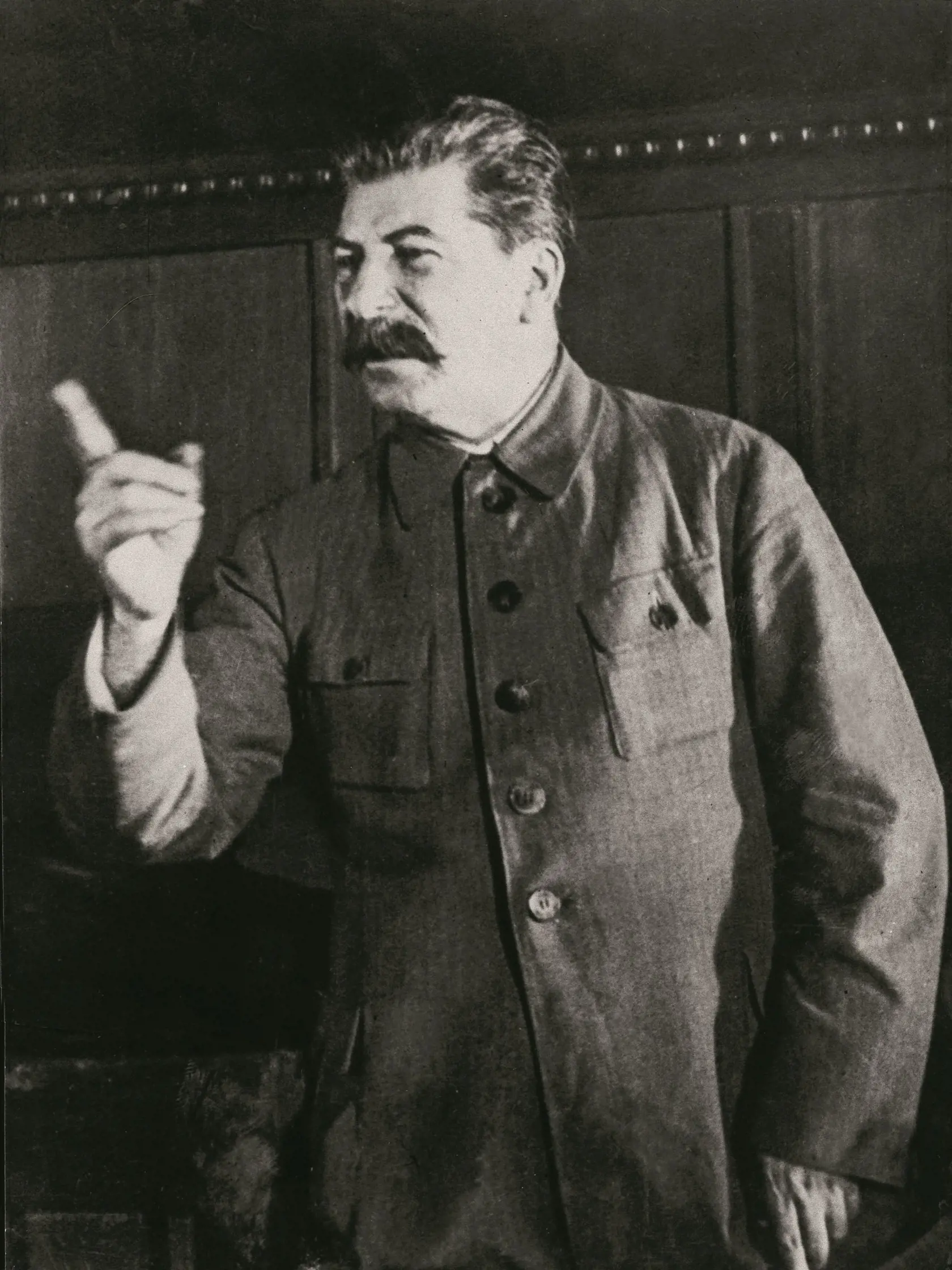 NEMILOSRDNÝ Sovietsky vodca prenasledoval aj svojich rodinných príslušníkov.
