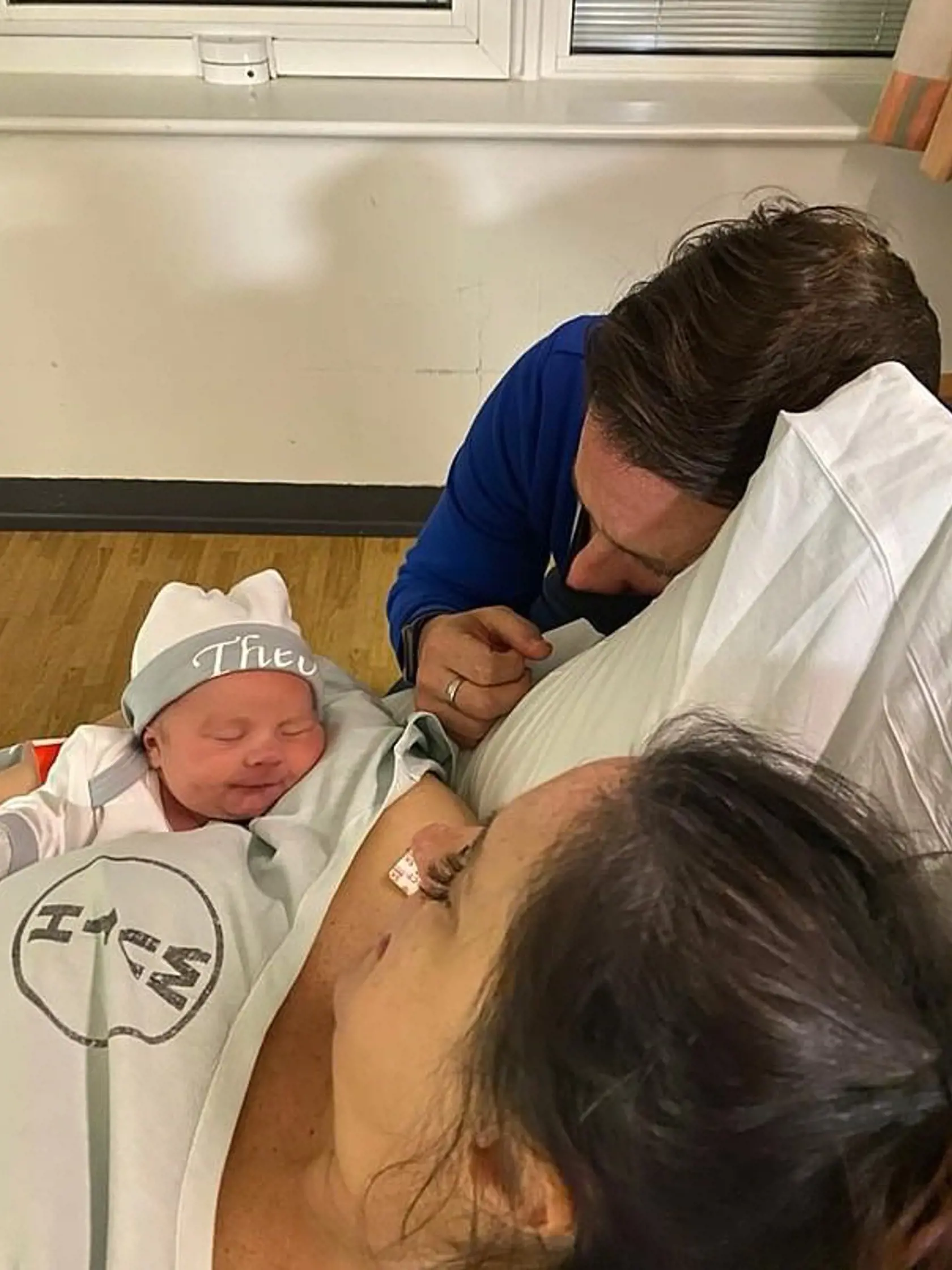Tracey v októbri minulého roka priviedla na svet bratovi syna.