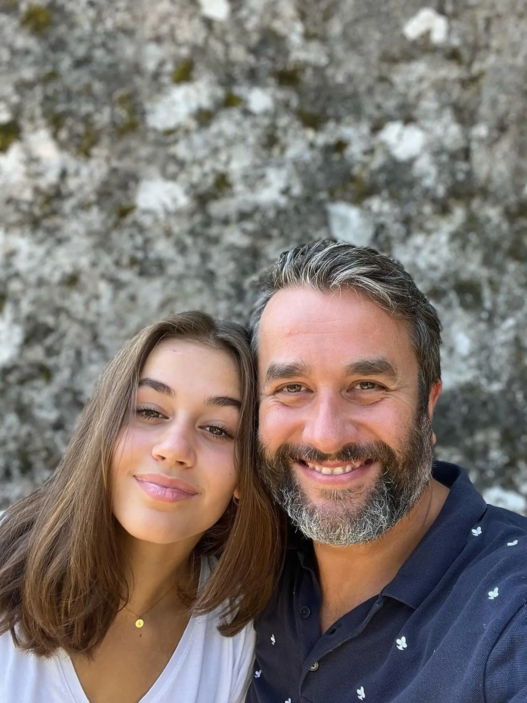 Vlado Kobielsky s dcérou. Z Kláry rastie krásna mladá slečna.