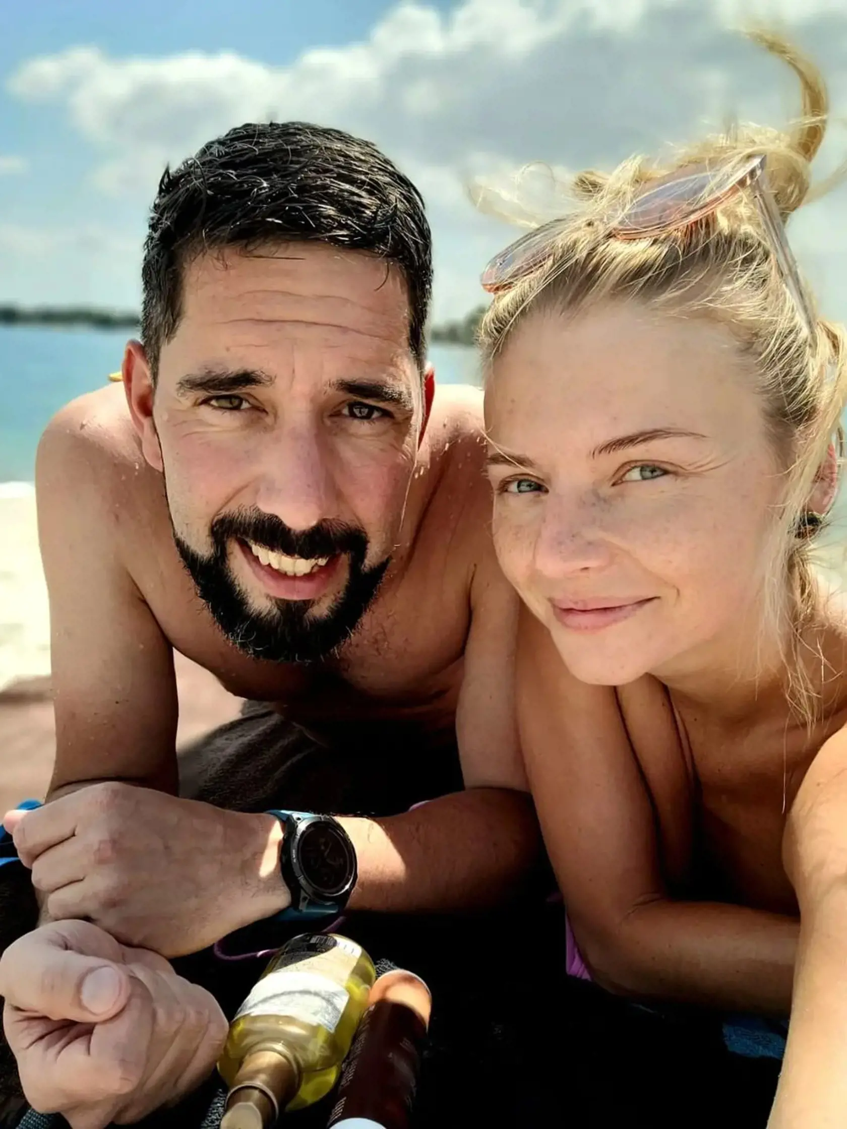 S fotografii srší láska... Šoko napísal, že takto je to fajn... Janke Labajovej fanúšikovia lichotia, aká je to kočka.