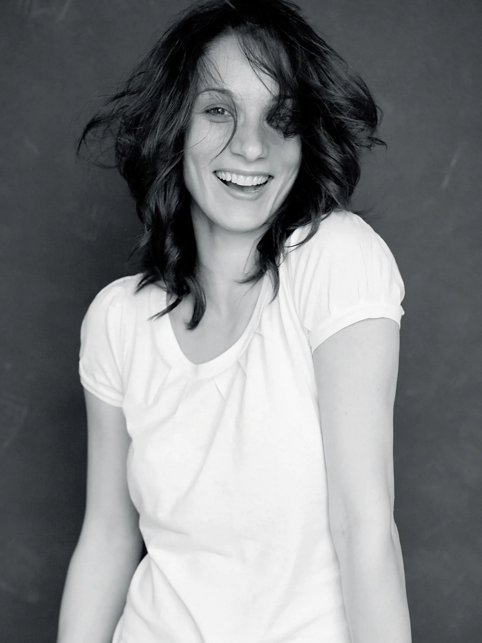 Zuzana Kanócz, herečka, bez mejkapu, portrét, čierno-biela fotografia, smiech
foto: Branislav Šimončík
uverejnené: Šarm 20/2010
pôvodný súbor:IMG_3102ret.eps