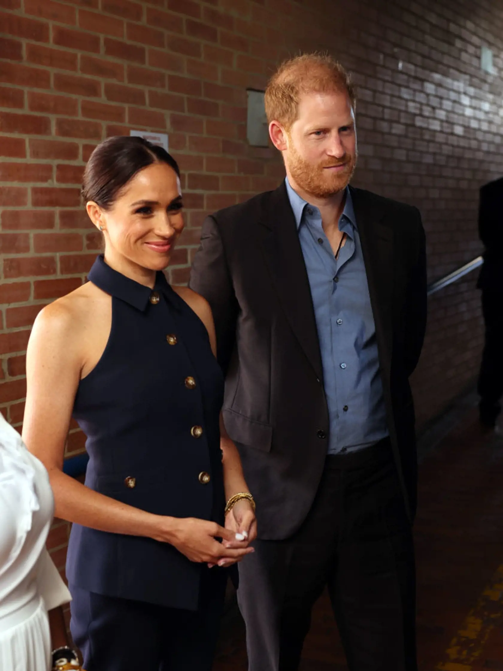 Meghan pôsobí na verejnosti milo, no zamestnanci na ňu nemajú pekného slova.