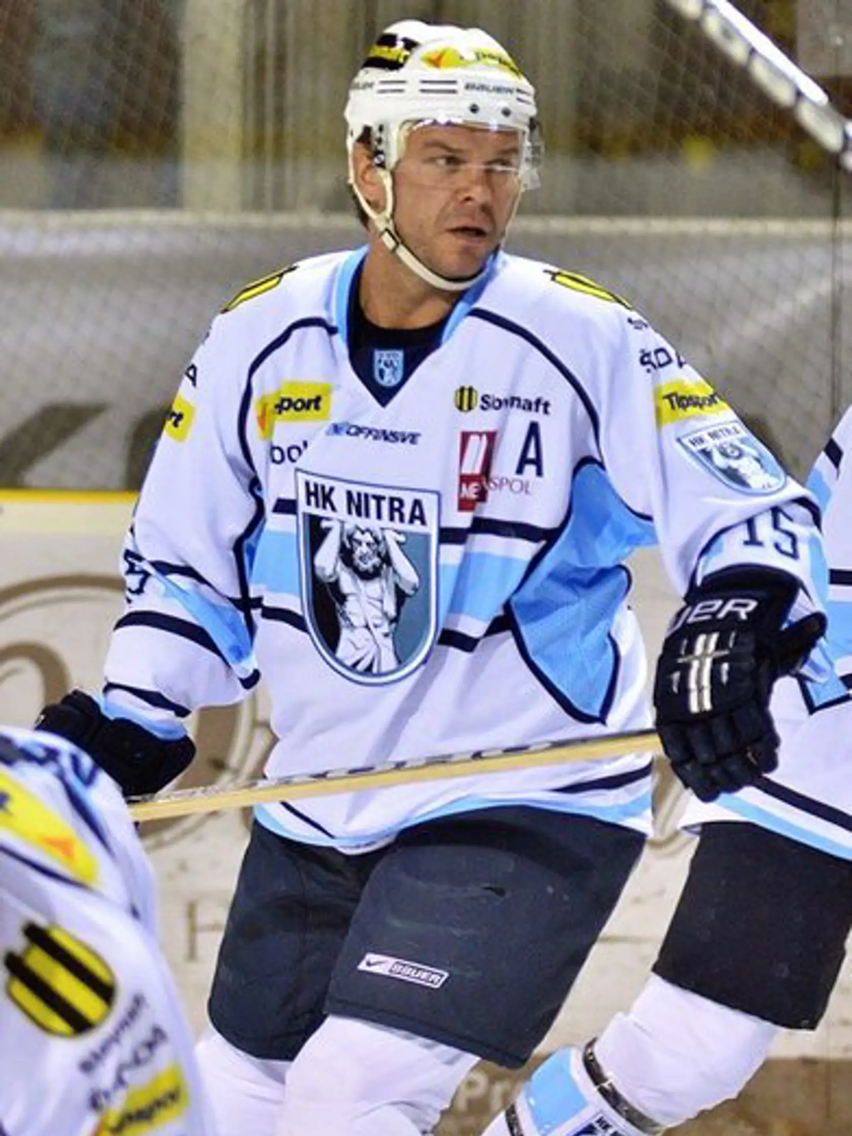 Nitriansky center Jozef Stümpel počas zápasu 2. kola slovenskej hokejovej Tipsport extraligy medzi HC'05 Banská Bystrica a HK Nitra.