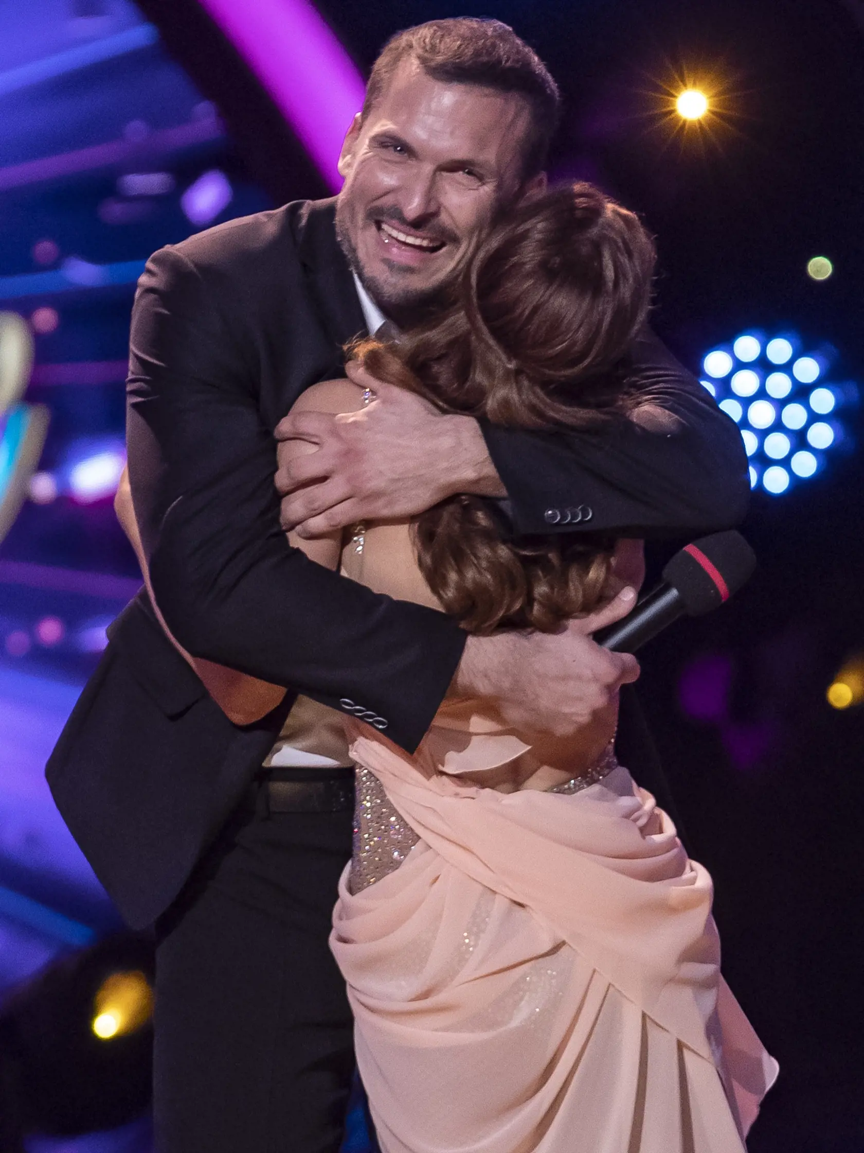 Finale tanečnej televíznej šou Let’s Dance v bratislavskej Inchebe. Na snímke je Ján Koleník a Vanda Poláková.