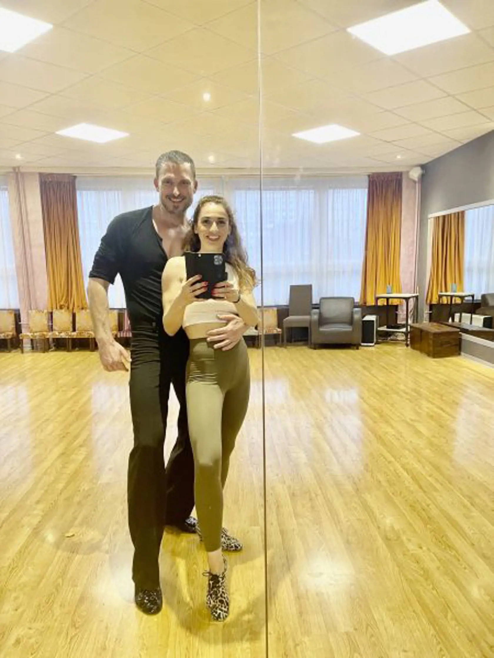 Spomínate si na tanečnú partnerku Jána Koleníka? TAKTO si žije Vanda POLÁKOVÁ za veľkou mlákou