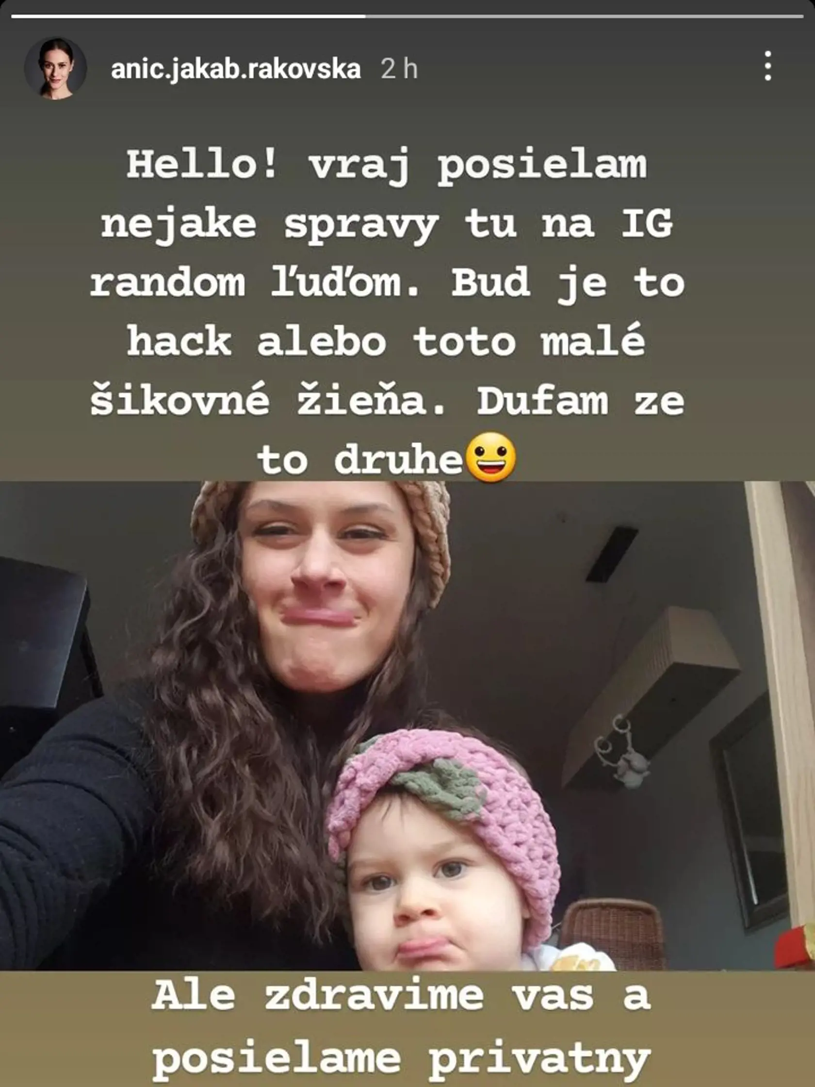 Anička Jakab Rakovská ukázala dcérku Agnes.