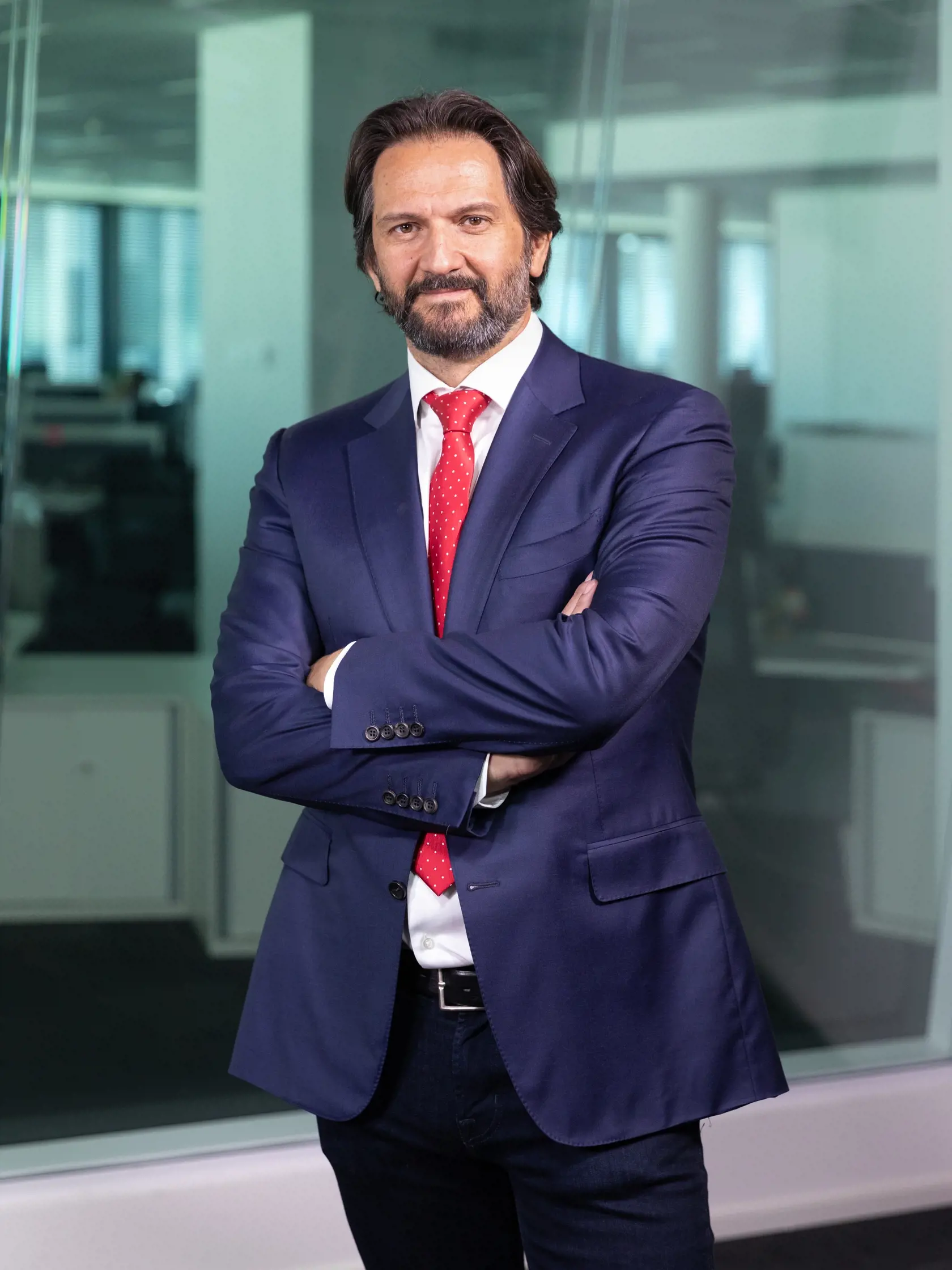 Na otázku, či rátal s tým, že prijatie Szalayovej vyvolá záujem médií, ktoré ho budú kvôli tomu atakovať reagoval Robert Kaliňák slovami: „Nie sme atakovaný...Ja som rád...Ona je veľmi kvalitný právnik, ešte k tomu má špecializáciu trestné právo, to čo my robíme. Nie je veľa mladých absolventov právnickej fakulty, ktorí sa chcú venovať trestnému právu, lebo ich láka obchodné právo a pod.“