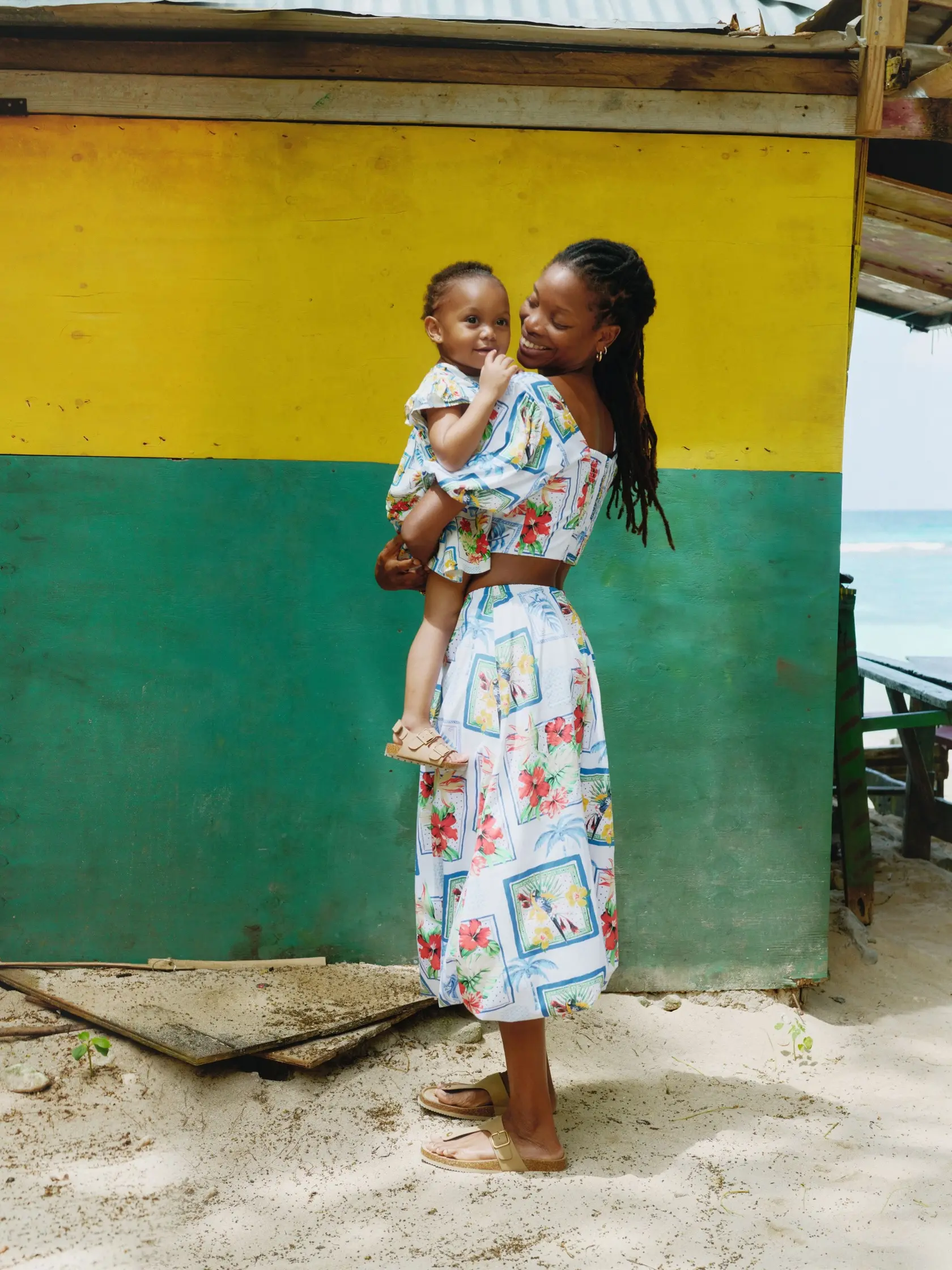 Family PRIMARK RIO Puffball Midi Skirt €20