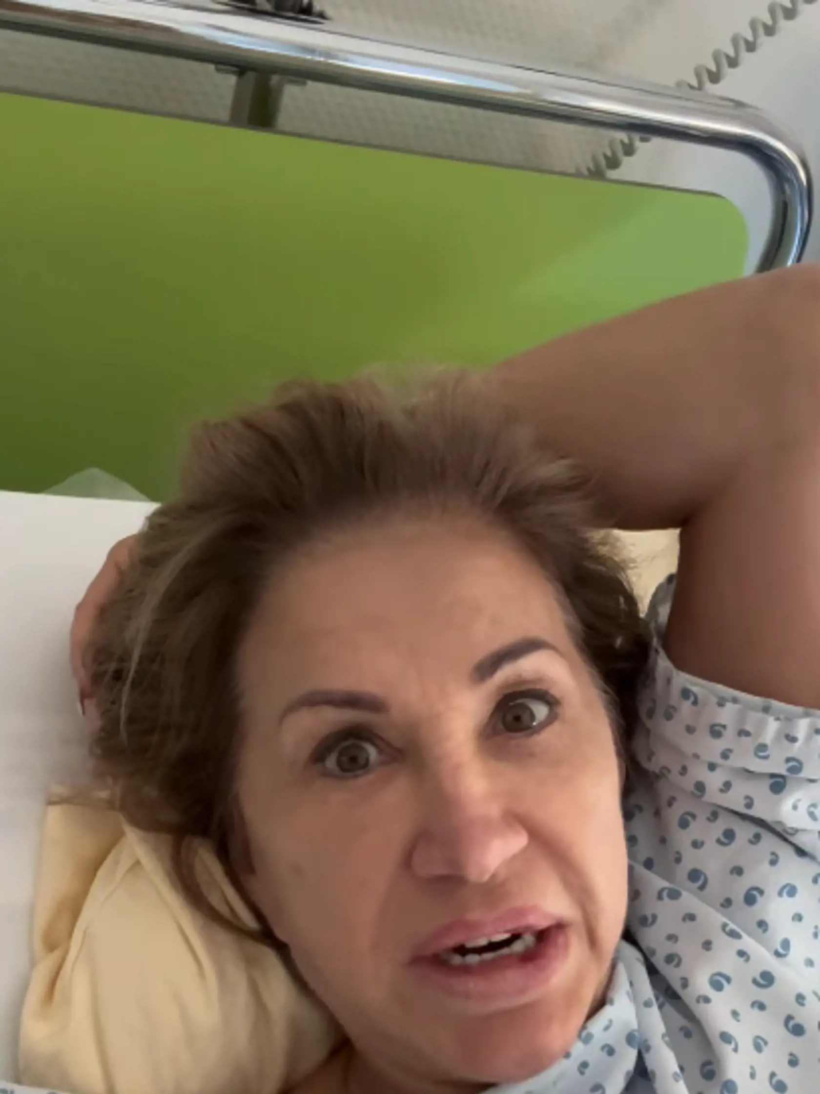 Carmen po operácii žlčníkových kameňov, ktoré vo videu svojim sledovateľom neváhala ukázať
