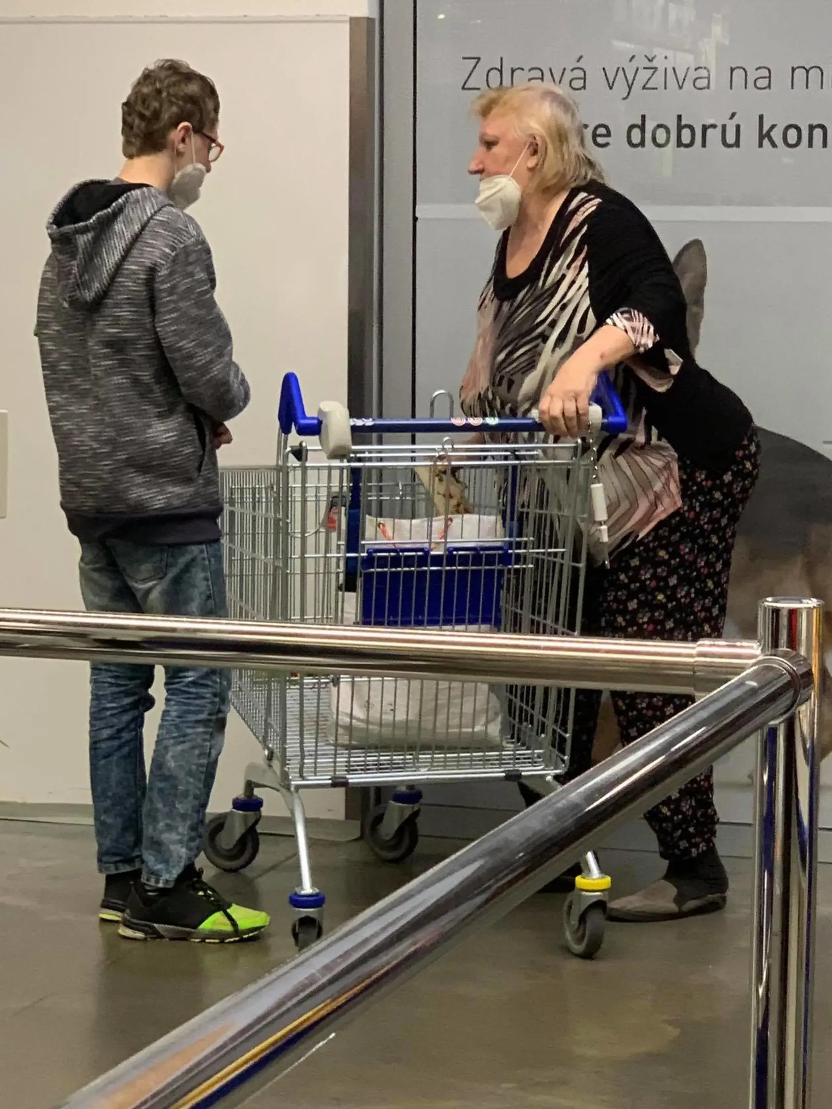 Martinkina mama Anka s vnukom.