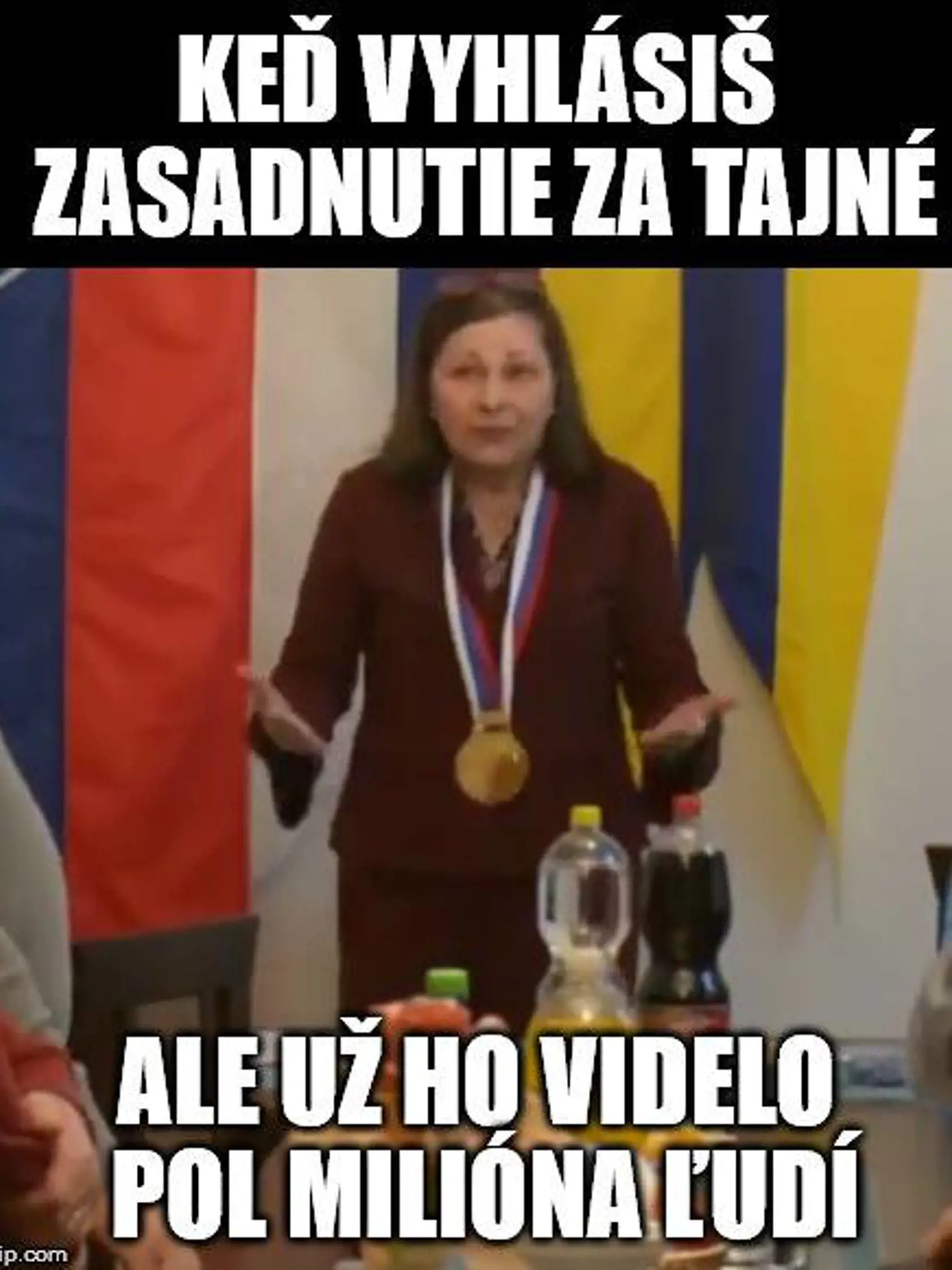 Vtipkári nezaháľali.