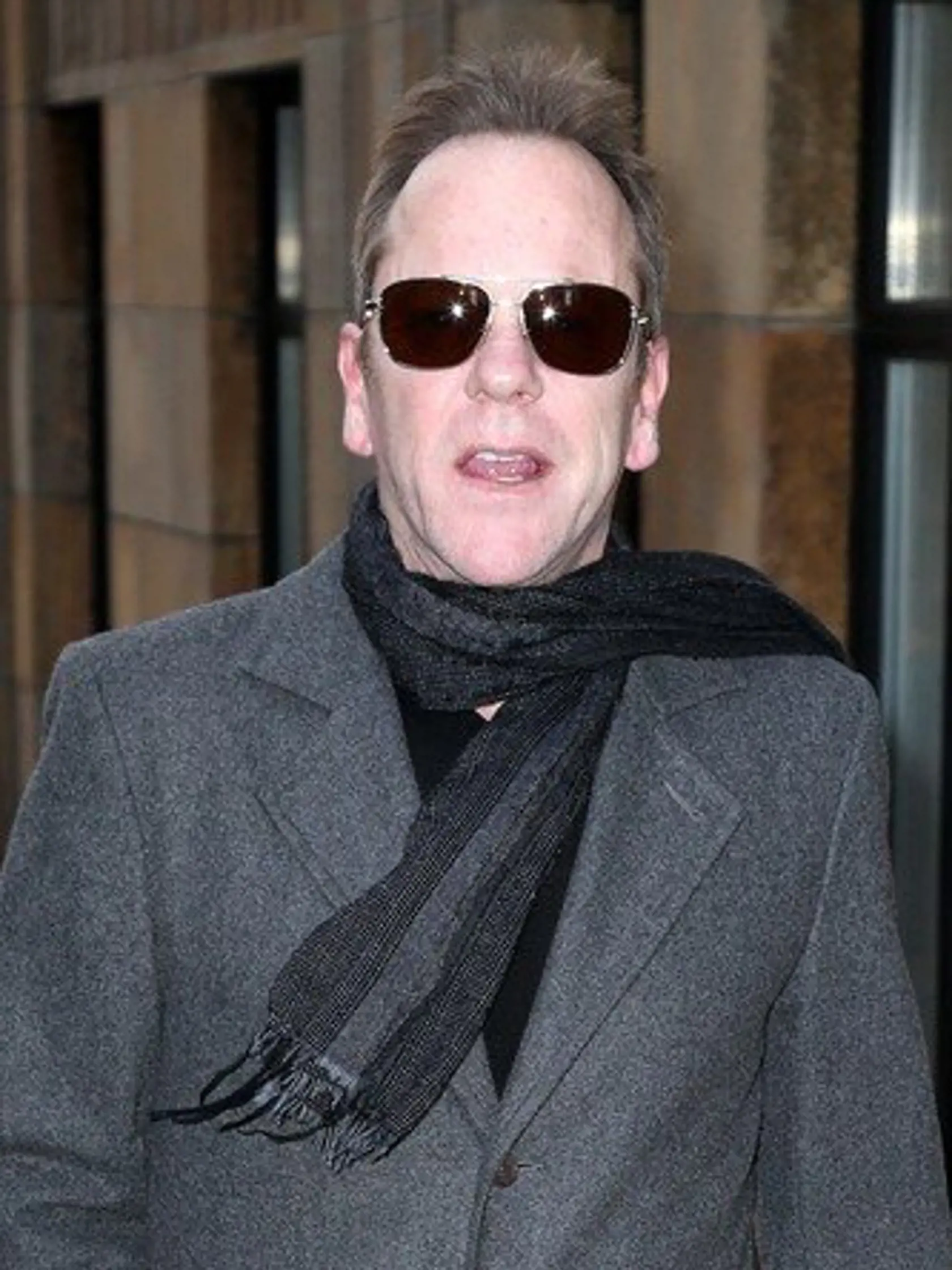New York, NY  - Actor Kiefer Sutherland greets his fans as he makes an appearance at 'The View' in New York this morning.    Pictured: Kiefer Sutherland        *UK Clients - Pictures Containing Children  Please Pixelate Face Prior To Publication*, Image: 355794321, License: Rights-managed, Restrictions: , Model Release: no, Credit line: Profimedia, AKM-GSI