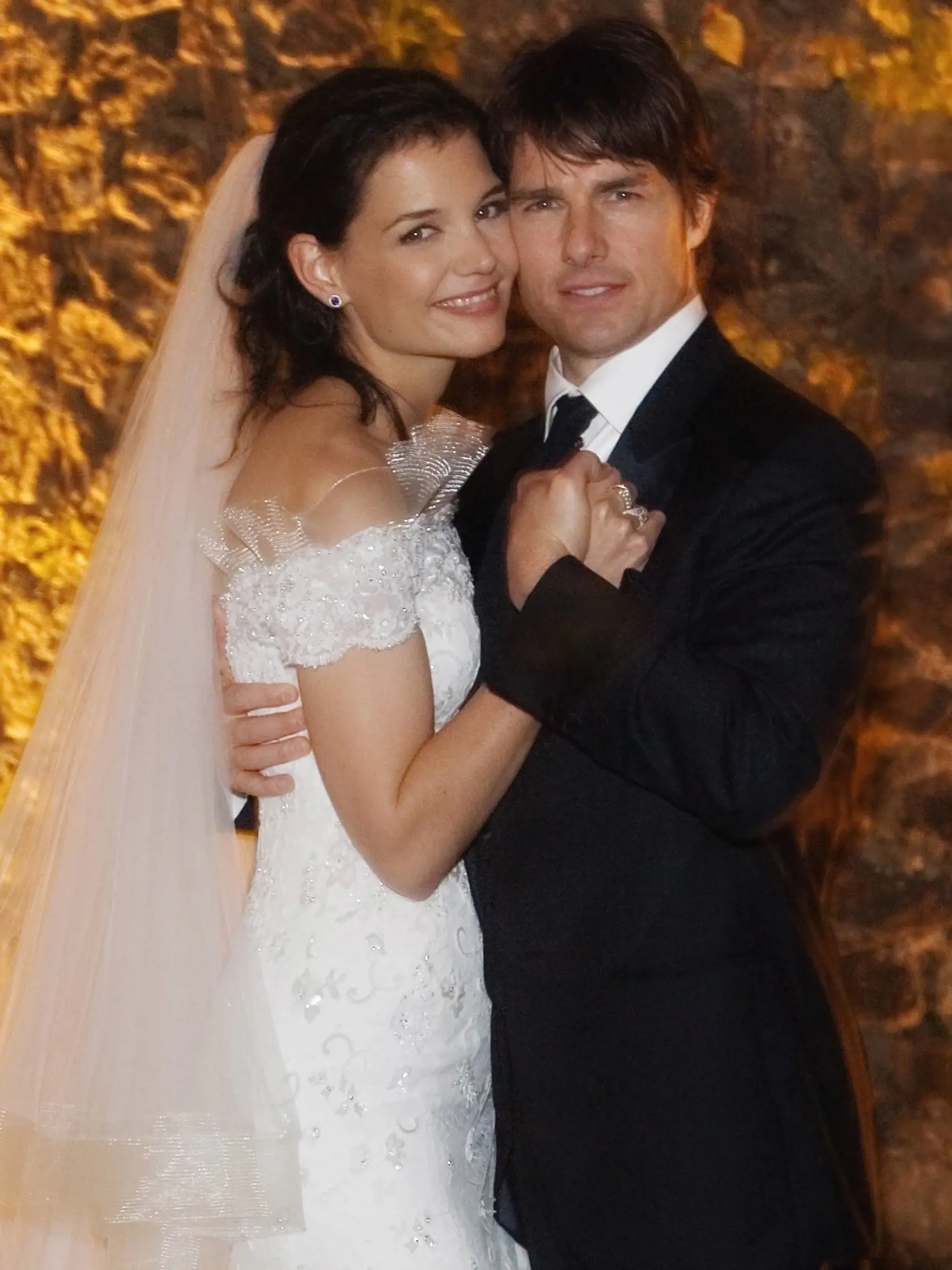 Katie Holmes a Tom Cruise sa rozviedli kvôli jeho náboženstvu. Ona sa bála, aký vplyv by takáto výchova mohla mať na ich dcéru Suri.